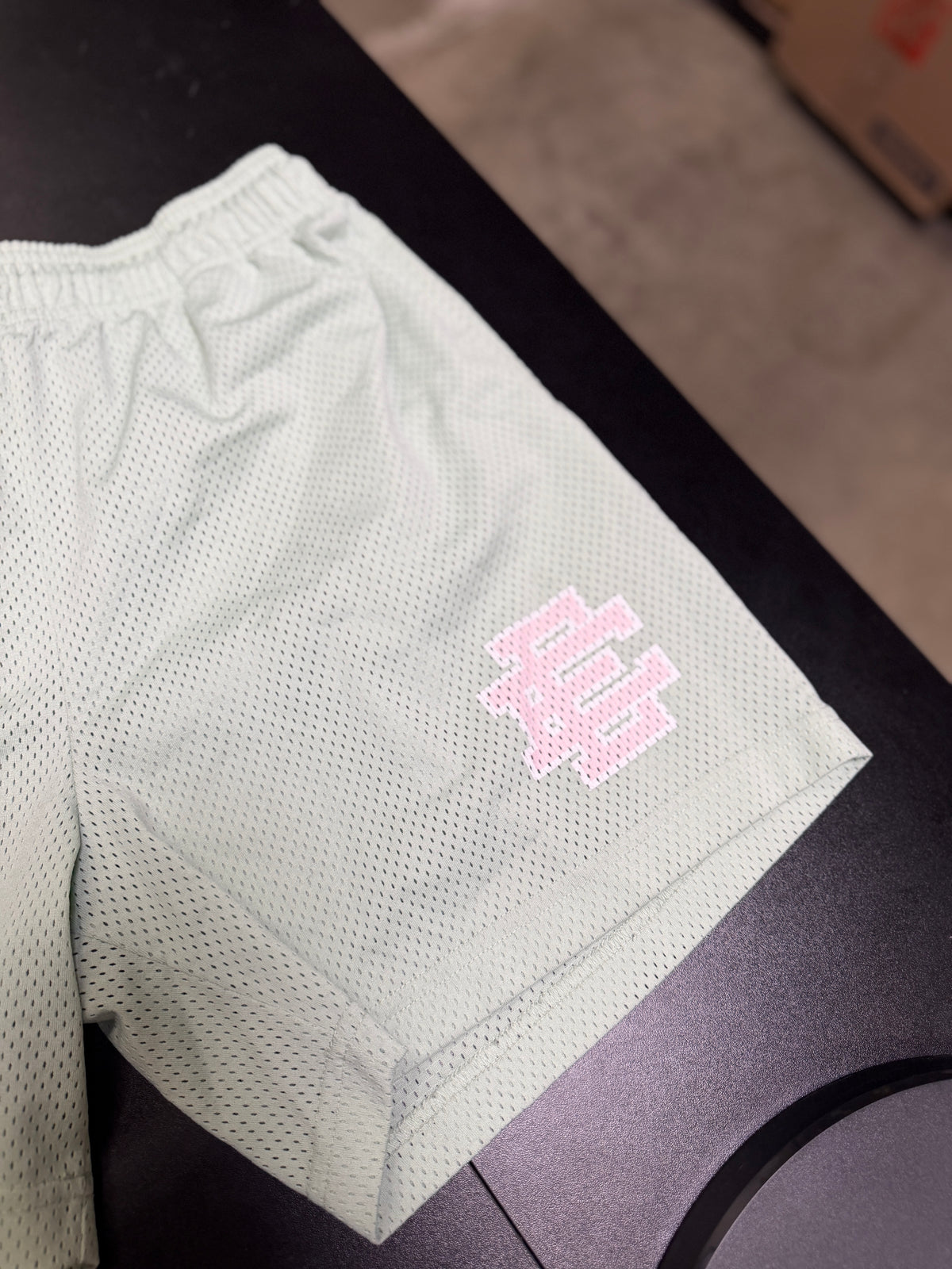 EE shorts (L)