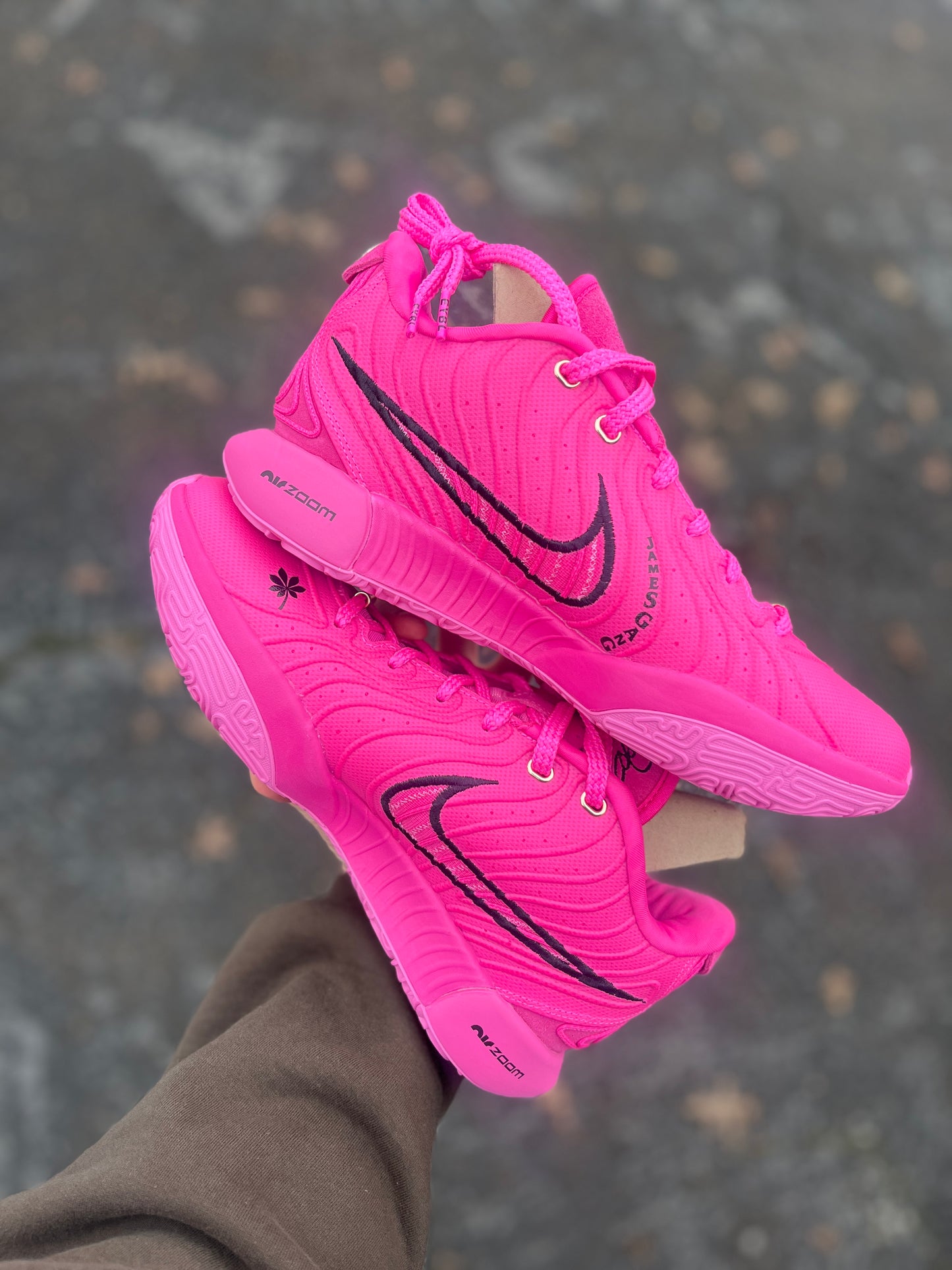 EYBL nationals LeBron (size 8.5,11.5,14,15)