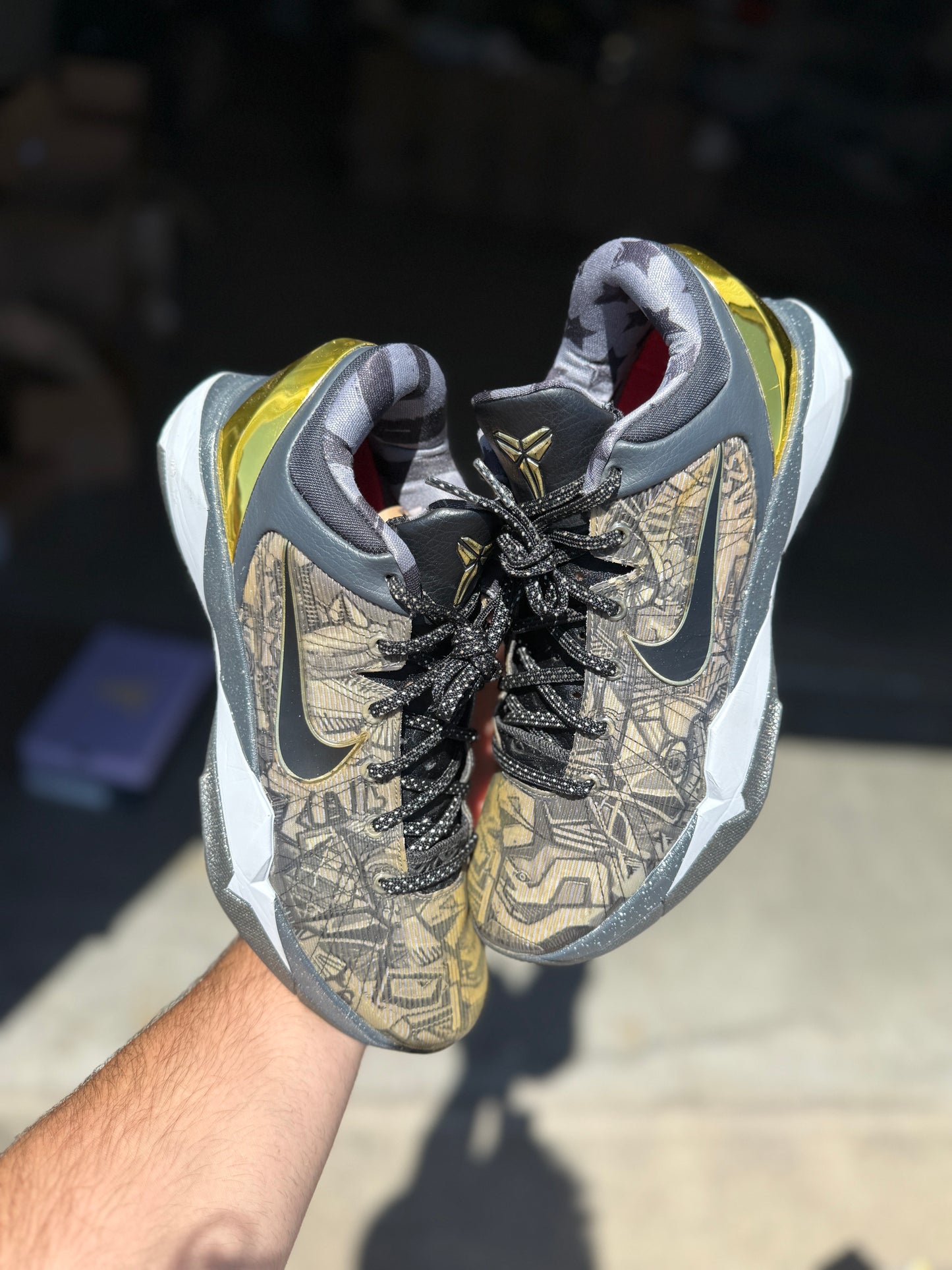 Preludes 7s (size 9.5)