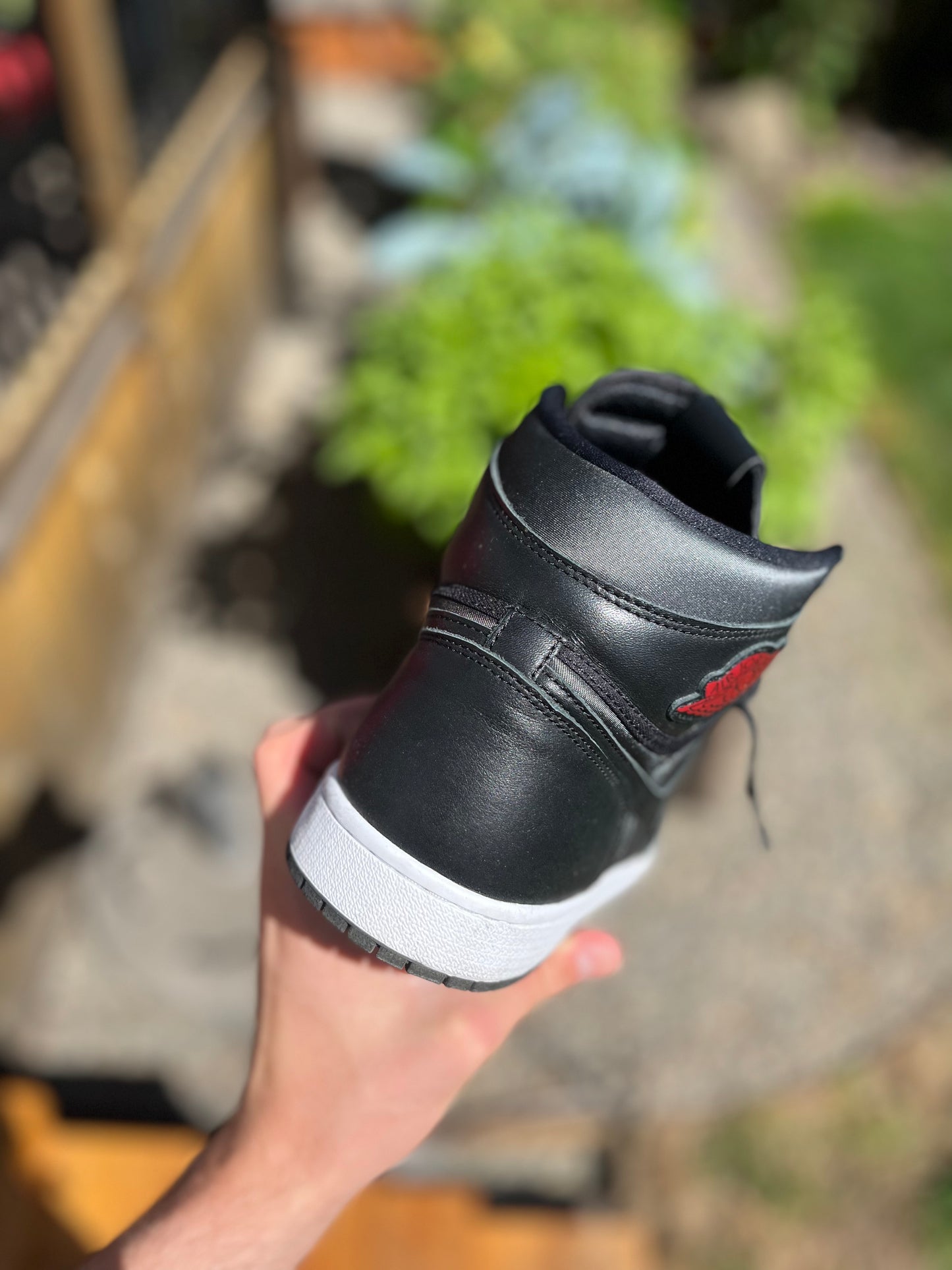 AJ1 ‘Black gym red’ (size 11.5)