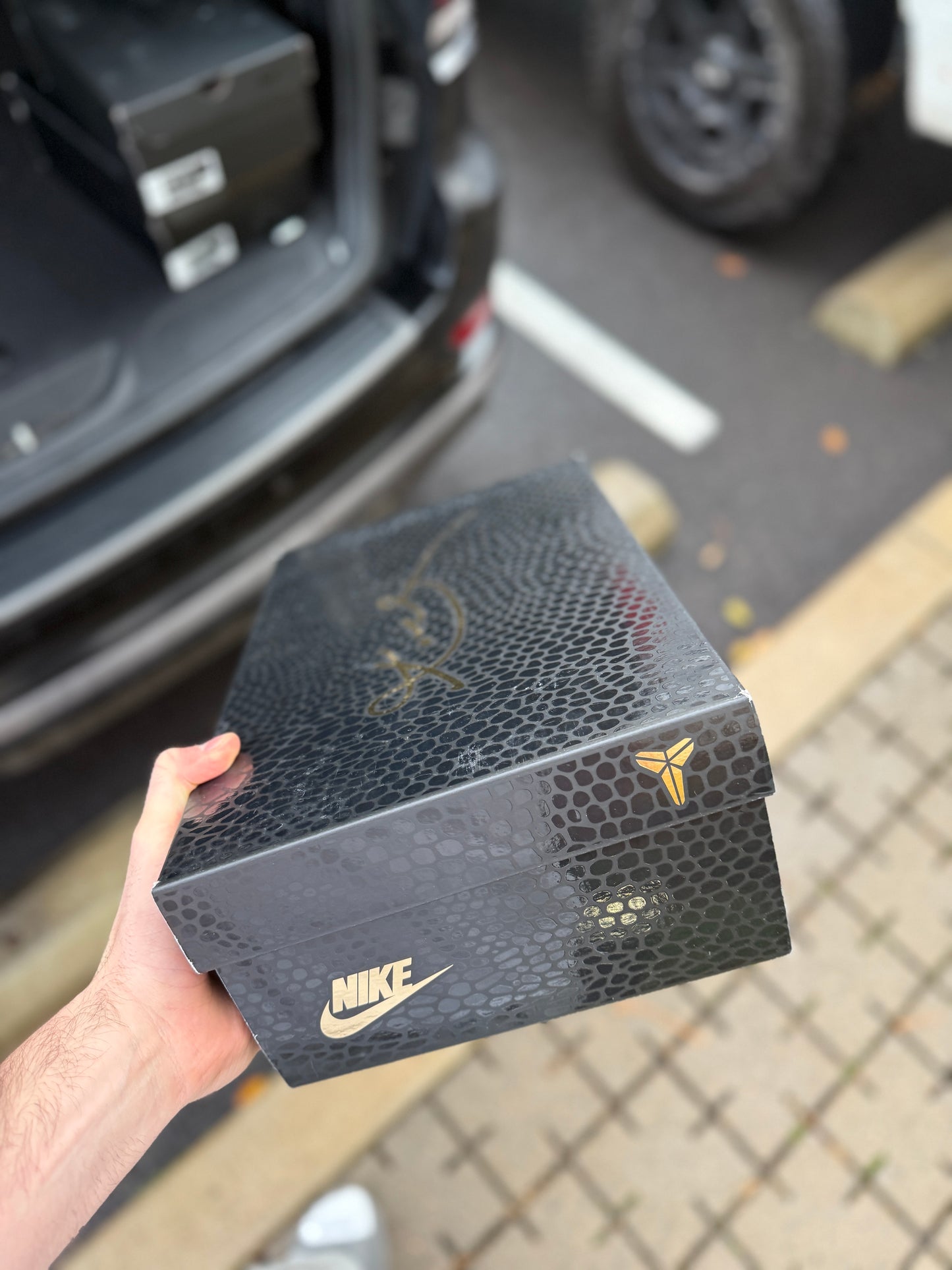 Kobe 5 Caitlin Clark (size 13)