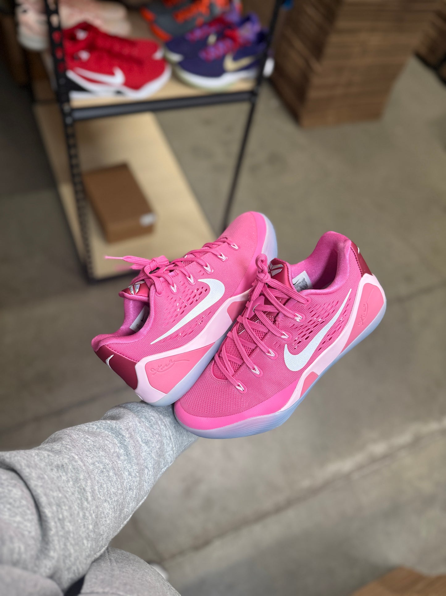 Kobe 9 Kay Yow (8.5)