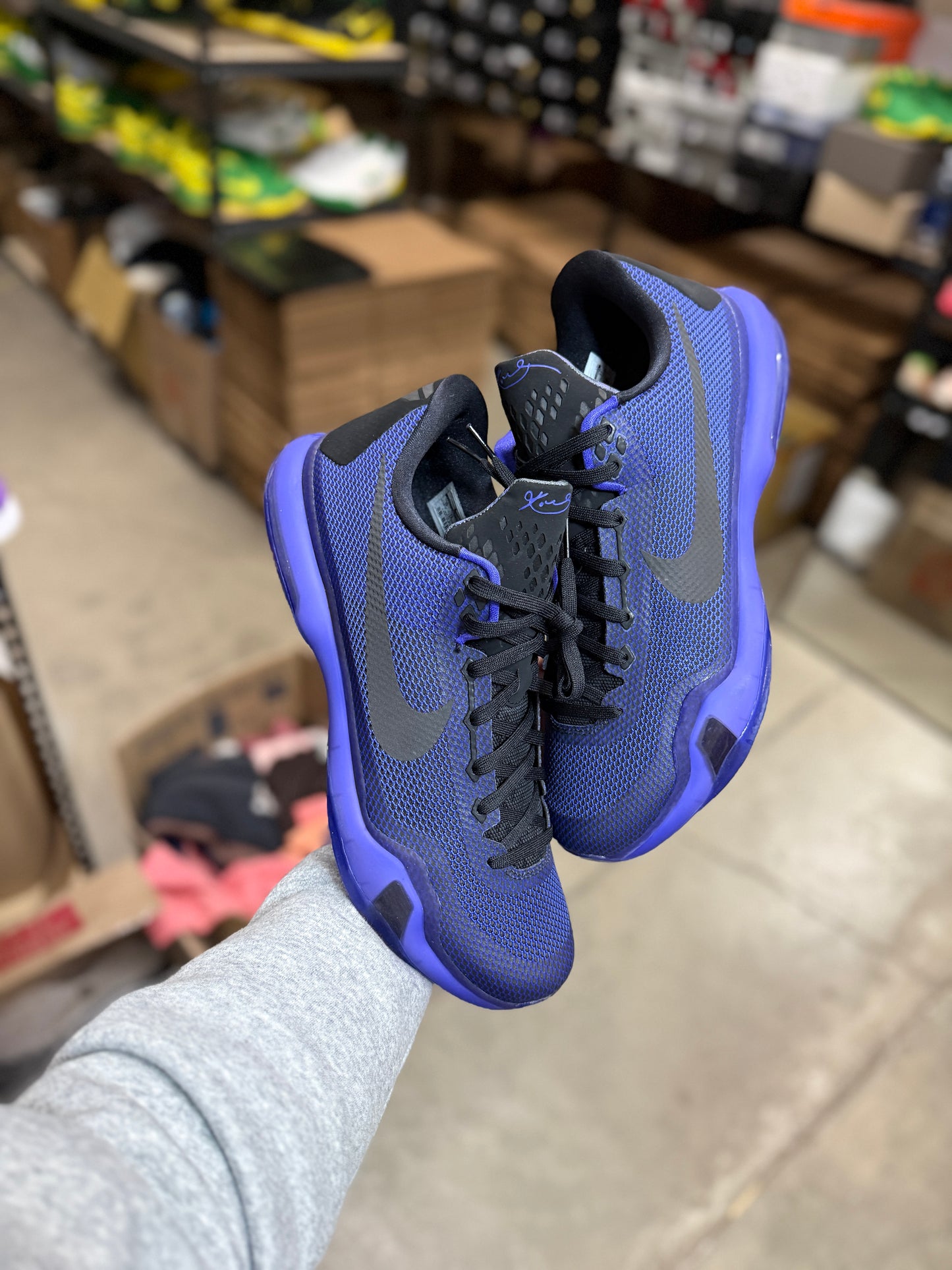 Kobe 10 Blackout (9,13)