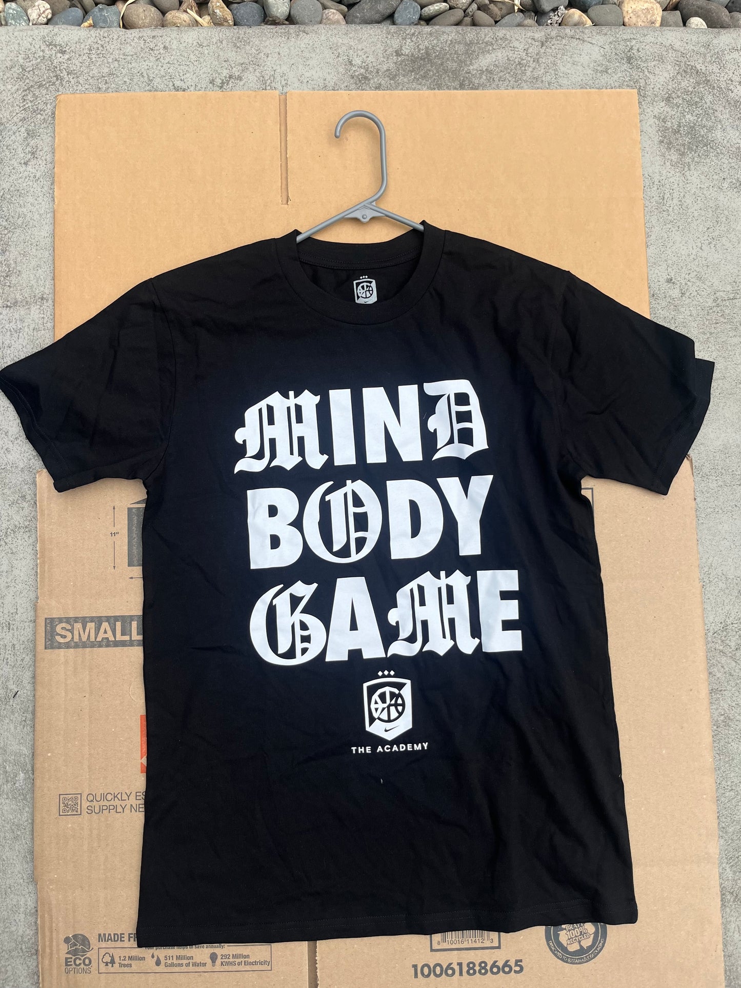 Academy tee (M,L,XL)