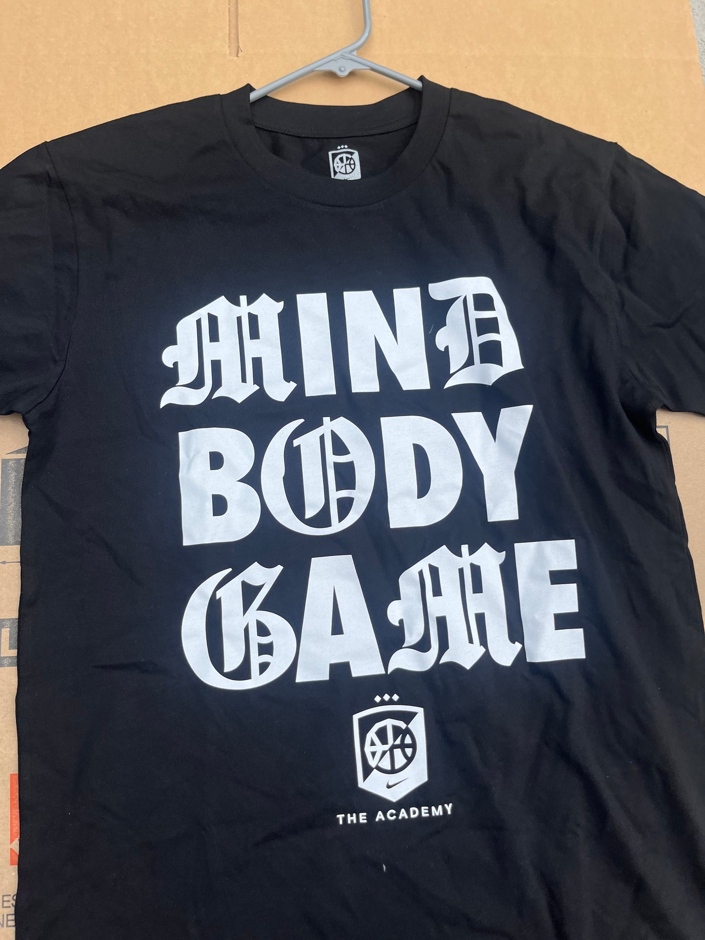 Academy tee (M,L,XL)