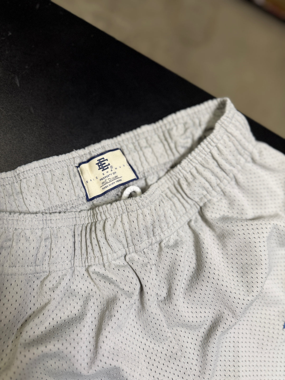 EE shorts (M)