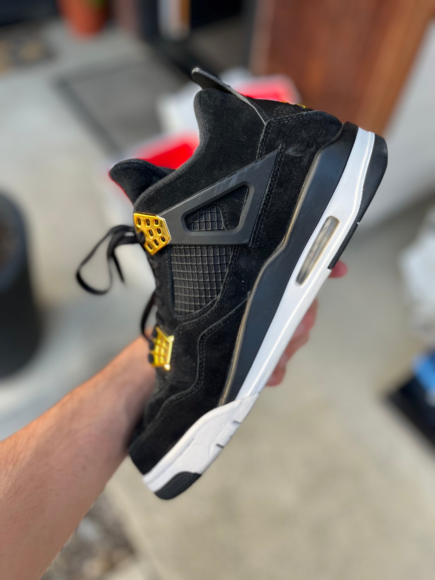 (Size 10.5)