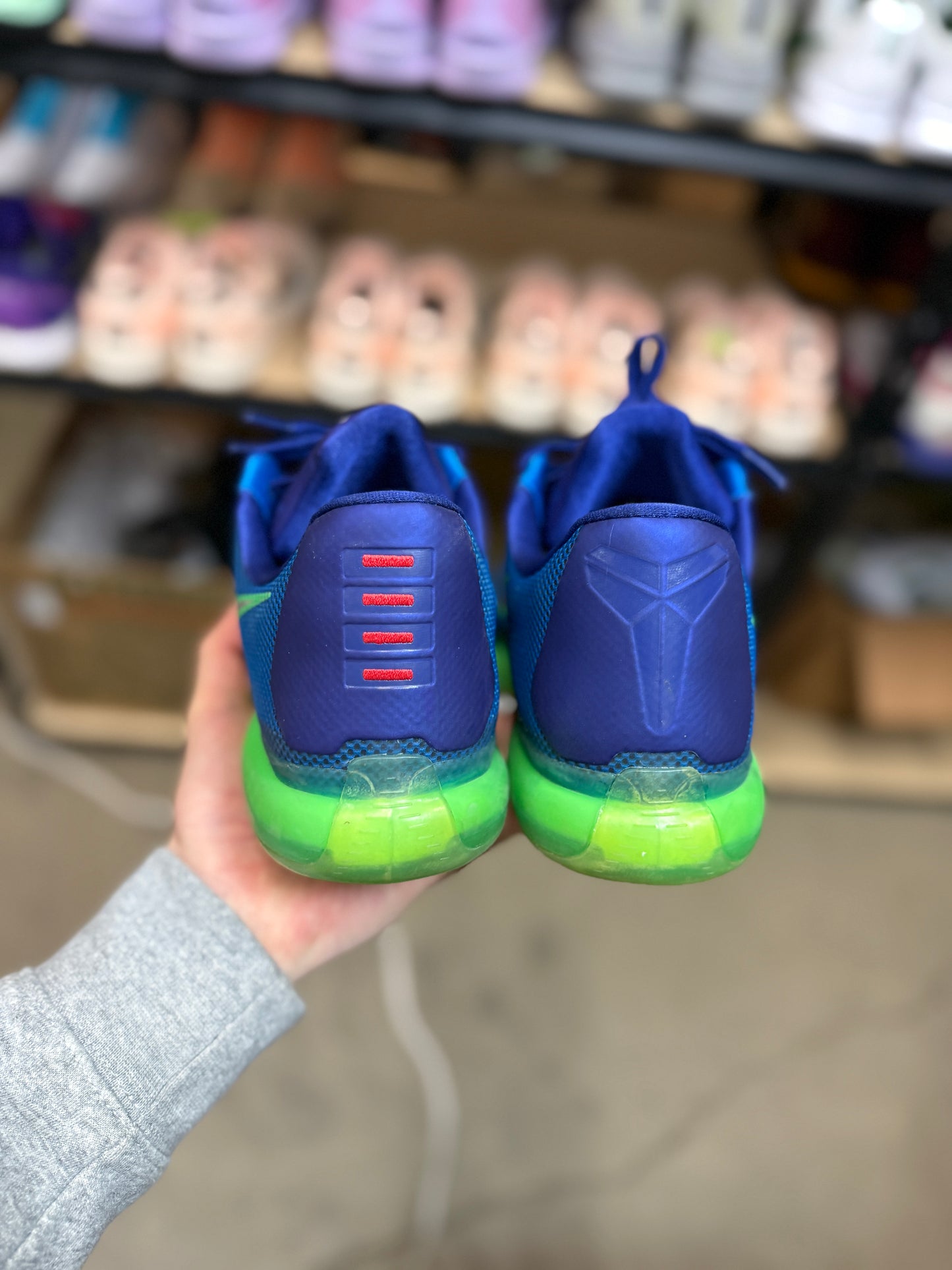 Kobe 10 Emerald (12)