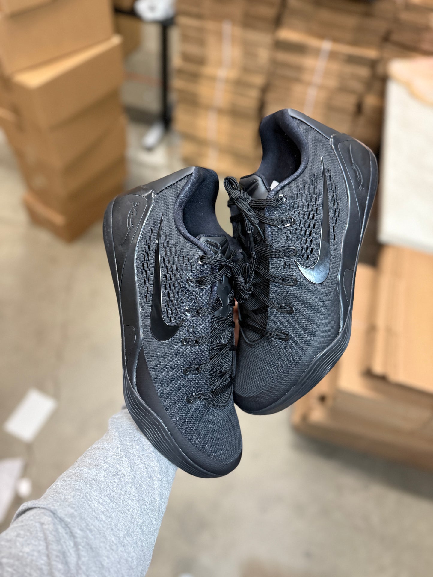 Kobe 9 TB Blackout (13)