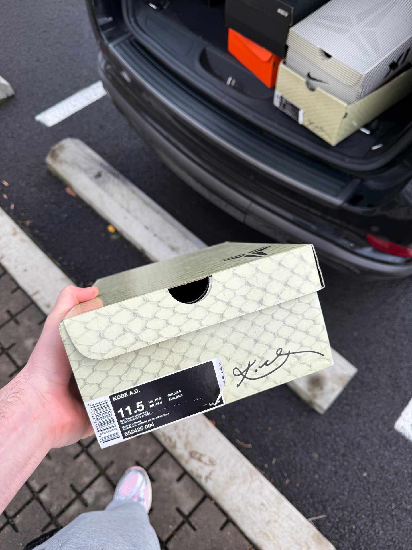 Kobe AD Flip the Switch (size 11.5)