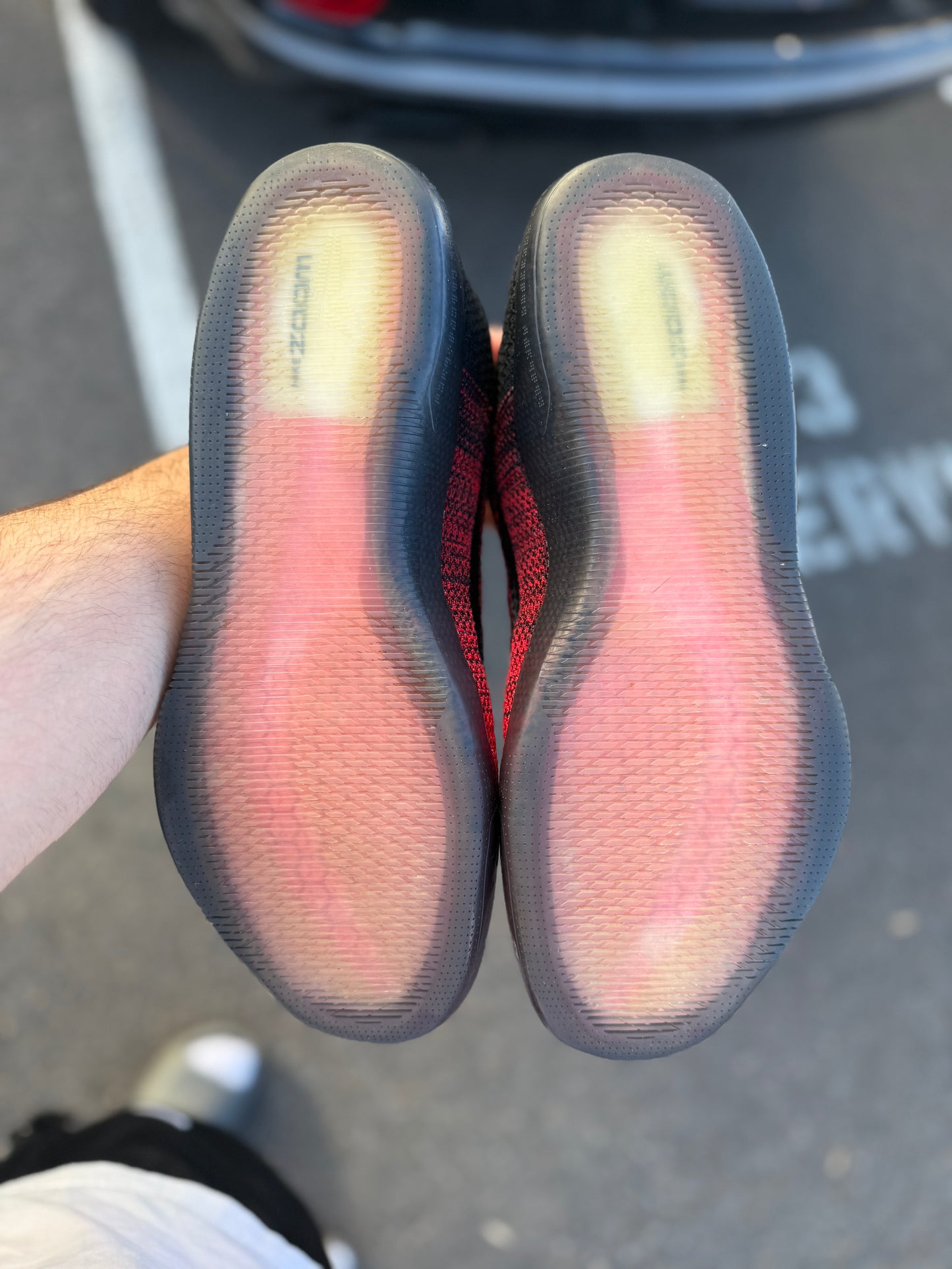 Kobe 11 Achilles Heel (size 14)