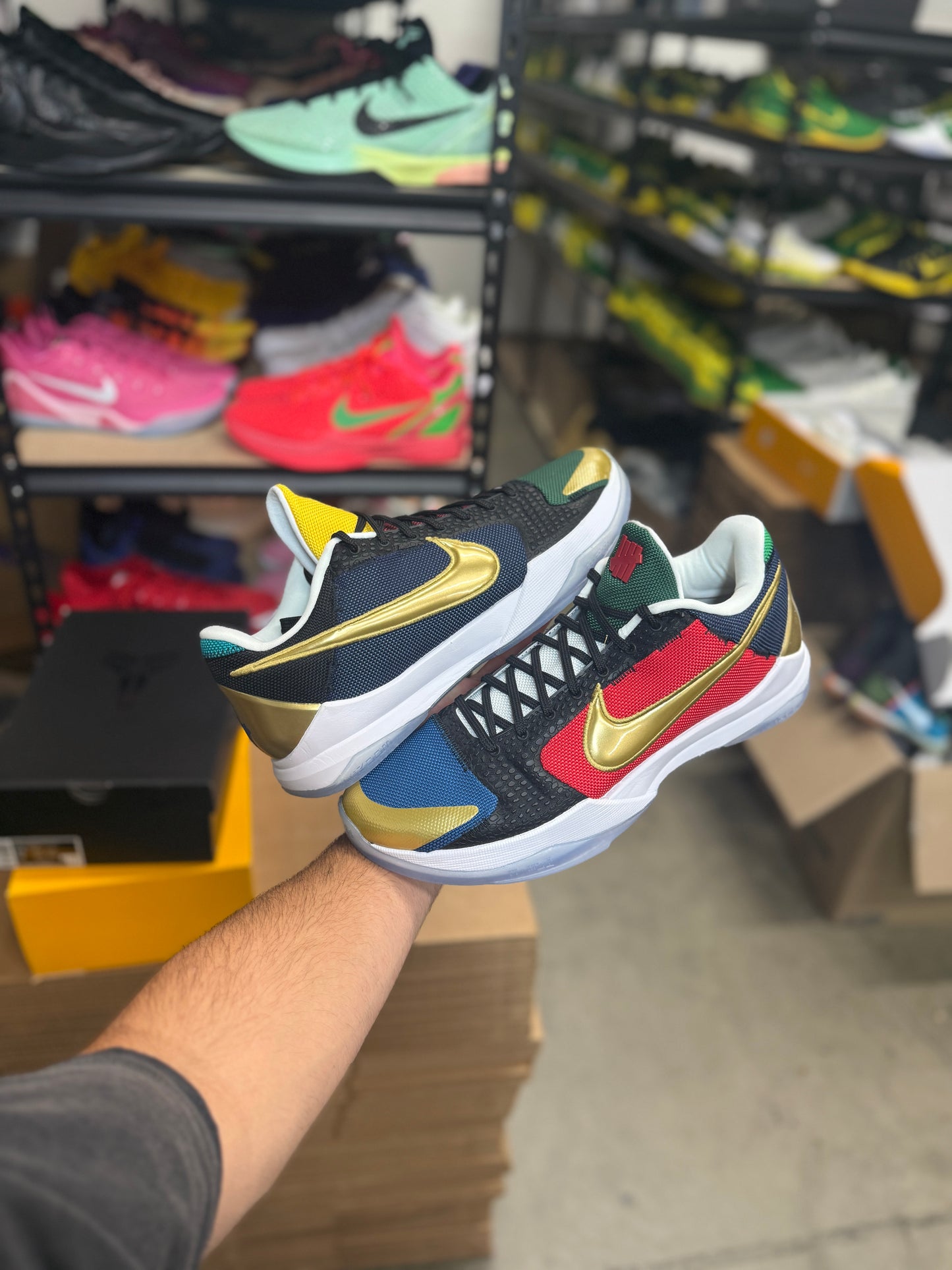 Kobe 5 Undefeated (13)