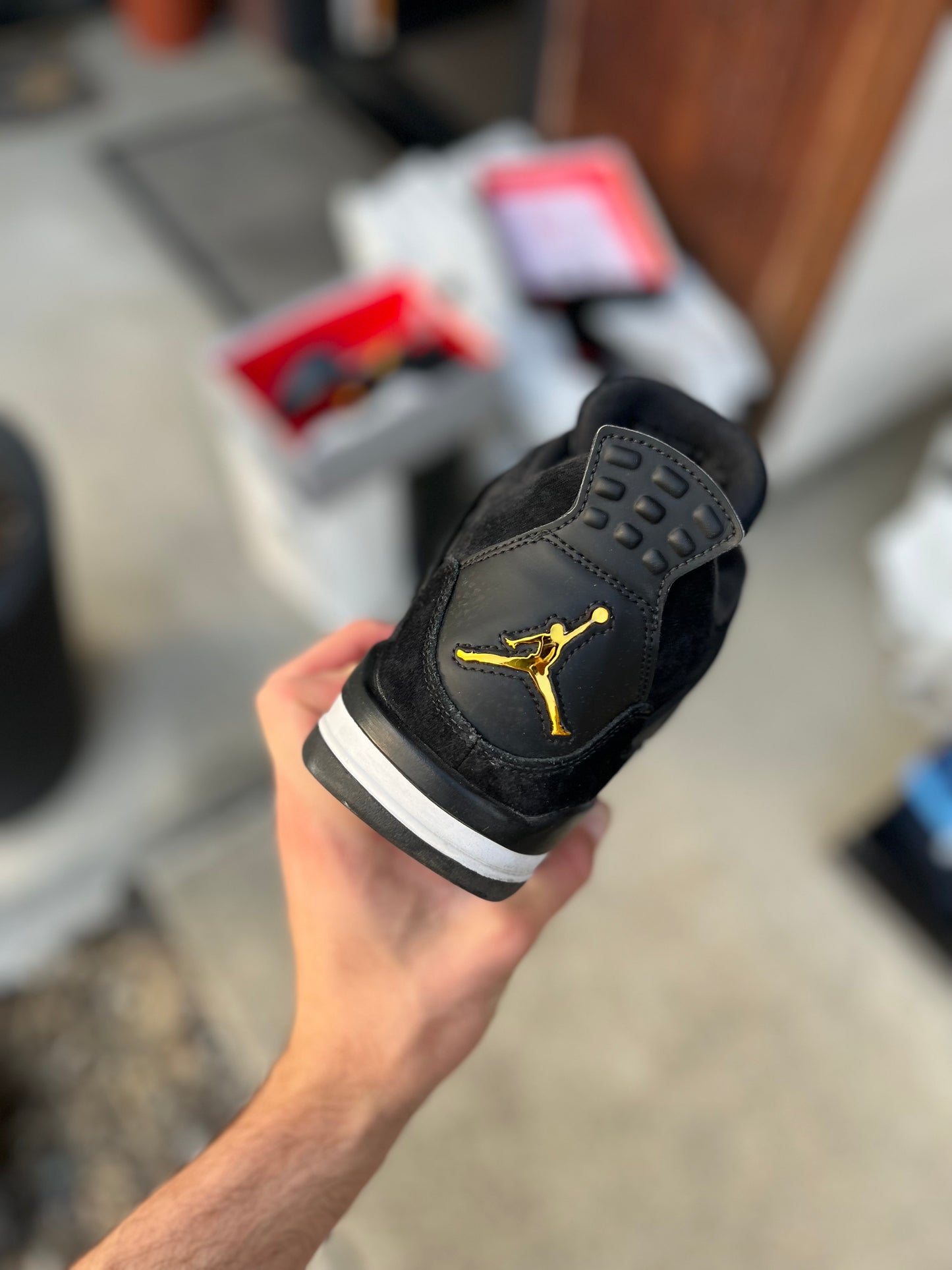(Size 10.5)