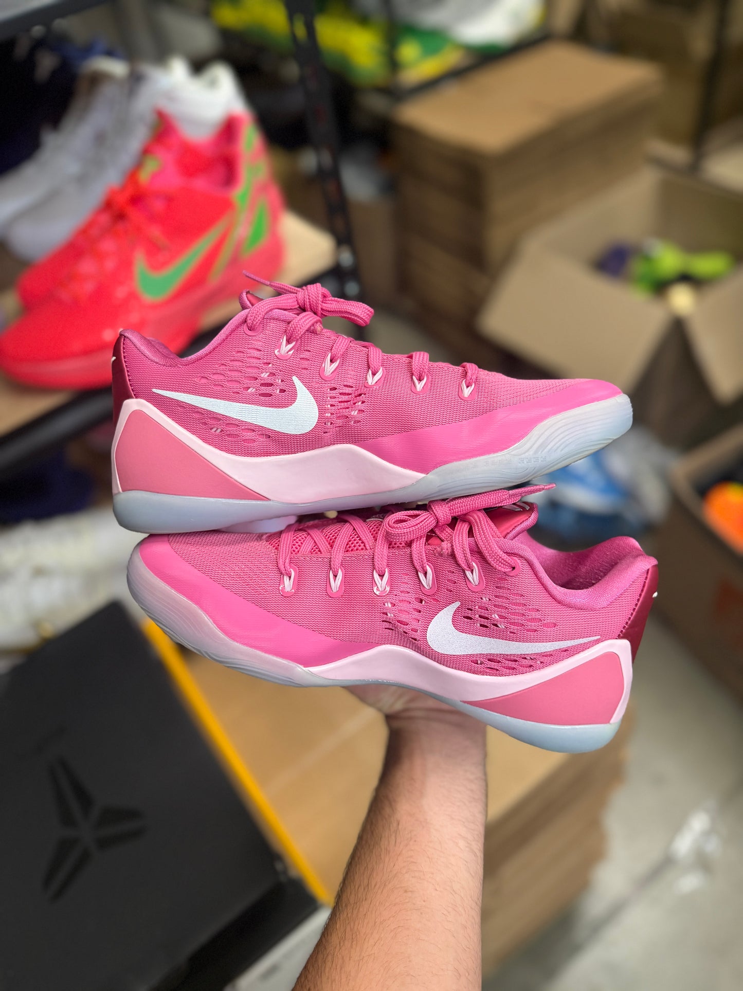 Kobe 9 Kay Yow (7.5)
