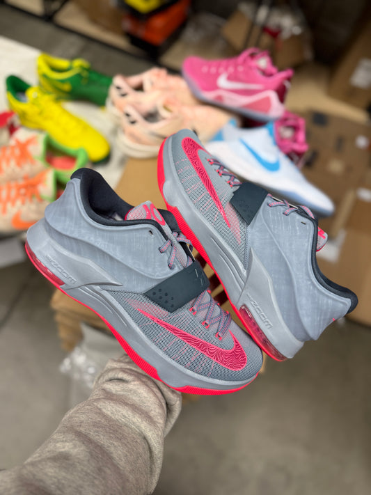 KD7 Calm Before Storm (size 13)