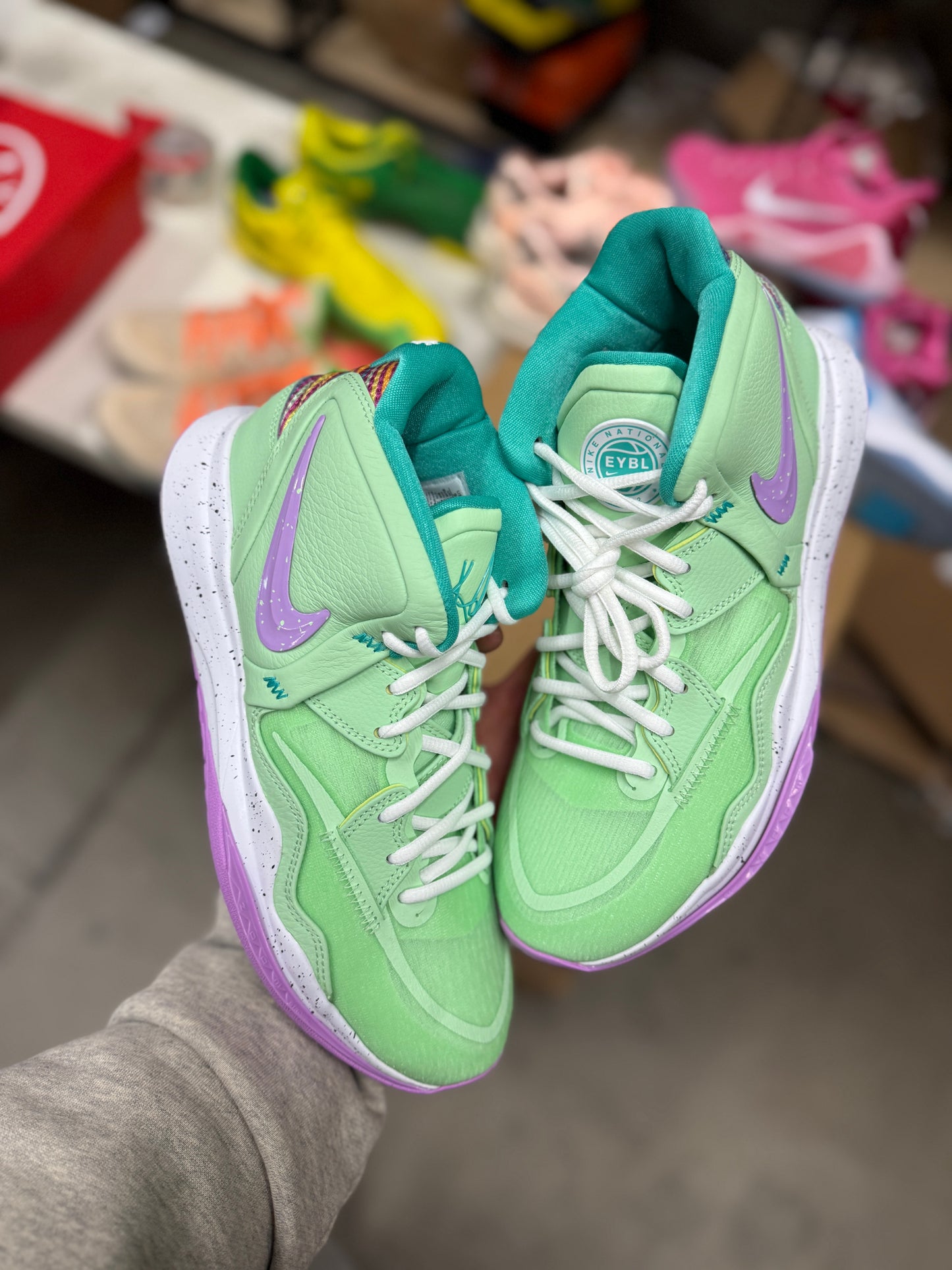 Kyrie Infinity Eybl