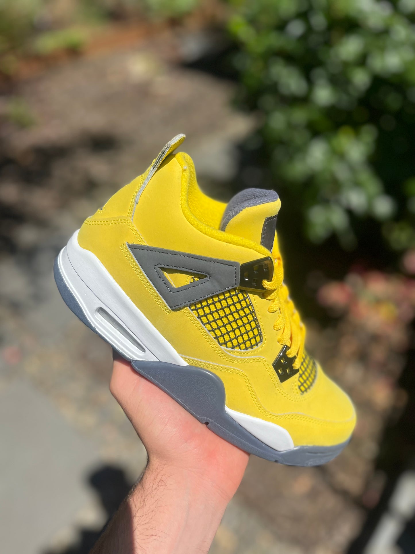 AJ4 lightning (size 6.5y)