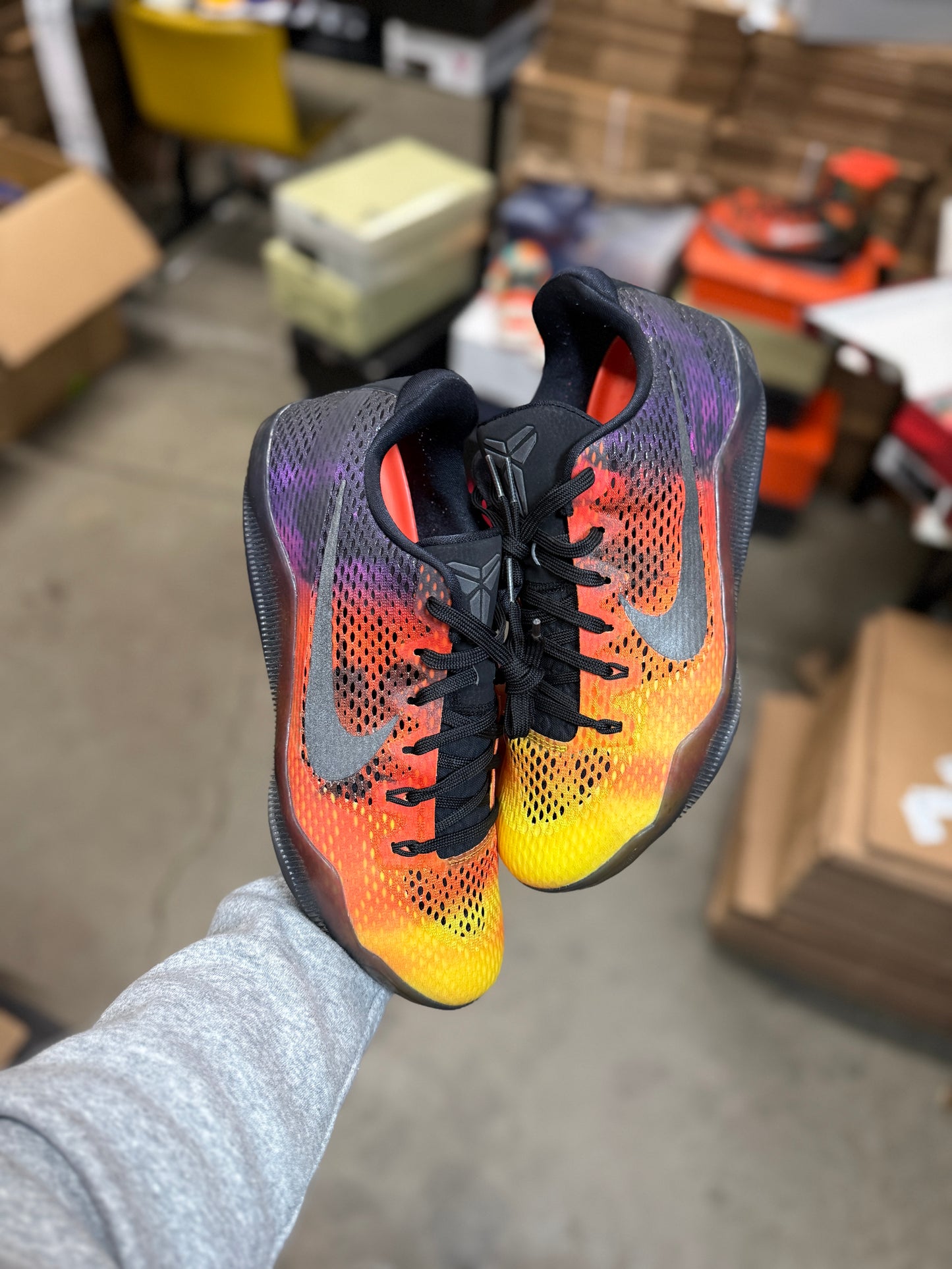 Kobe 11 Sunset (11.5)