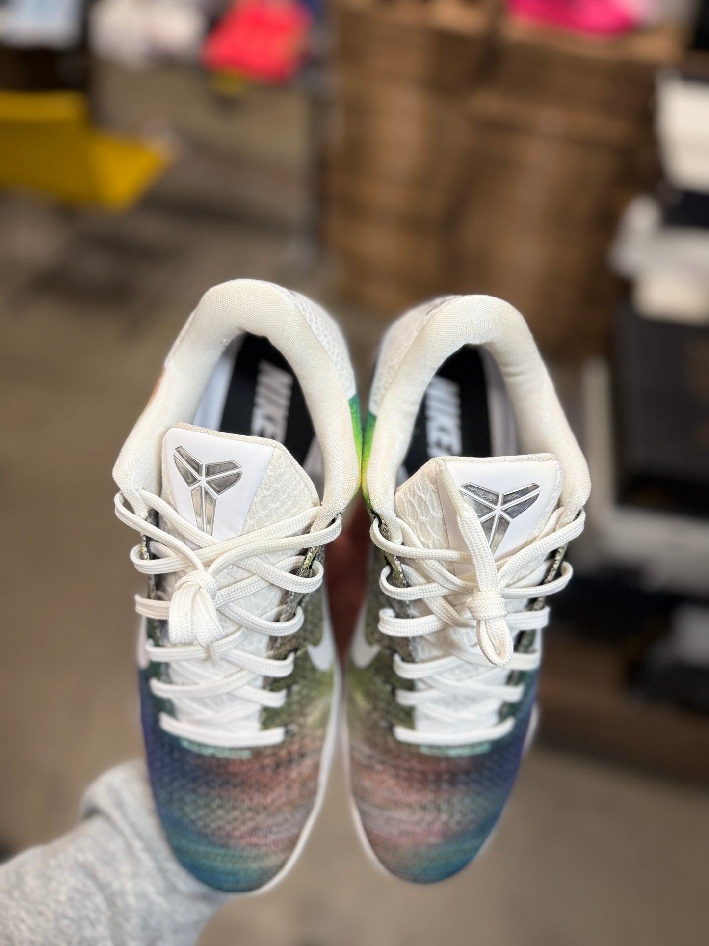 Kobe 11 Northern lights (10.5)