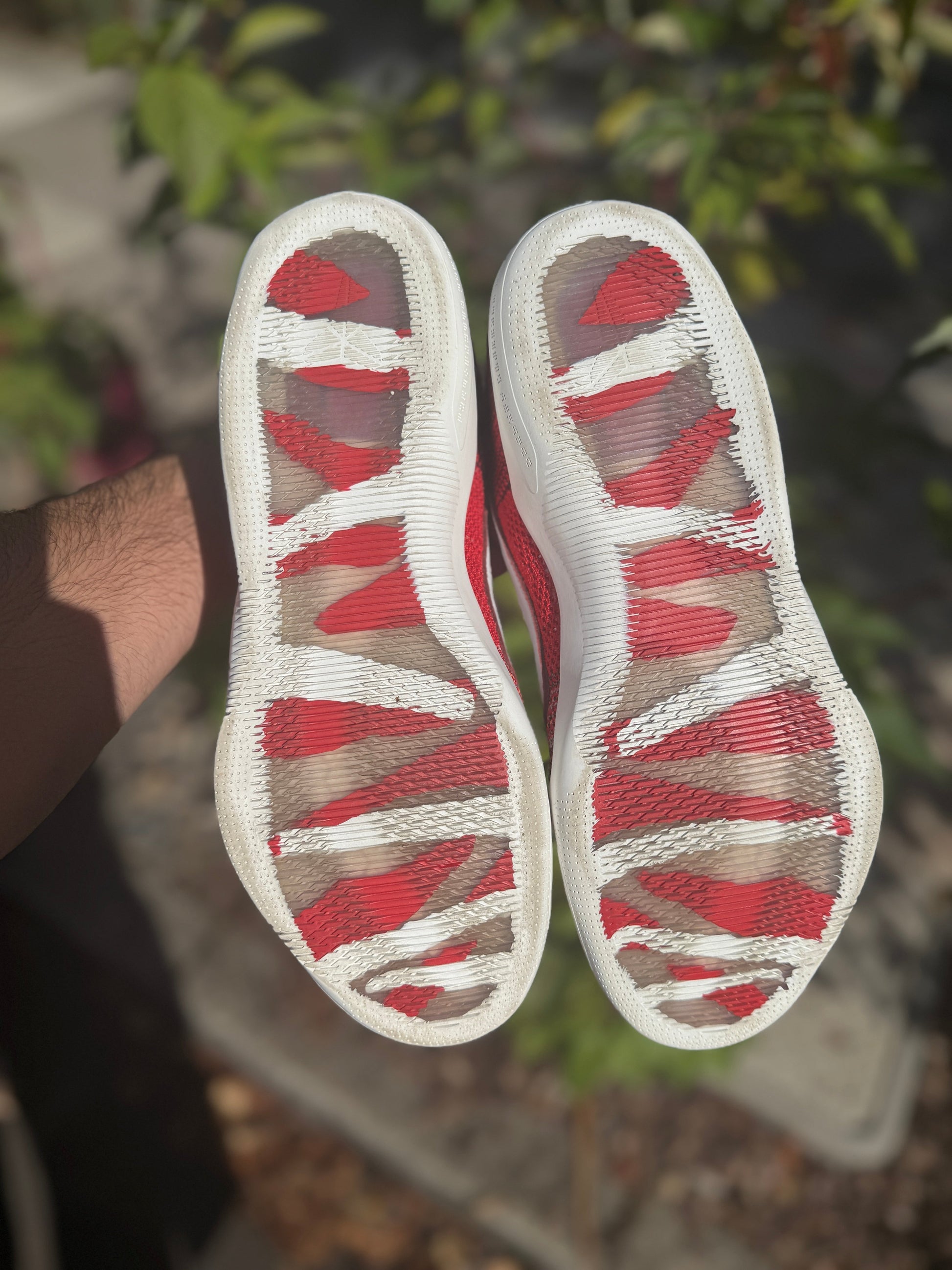 Red horse 11s (size 10)