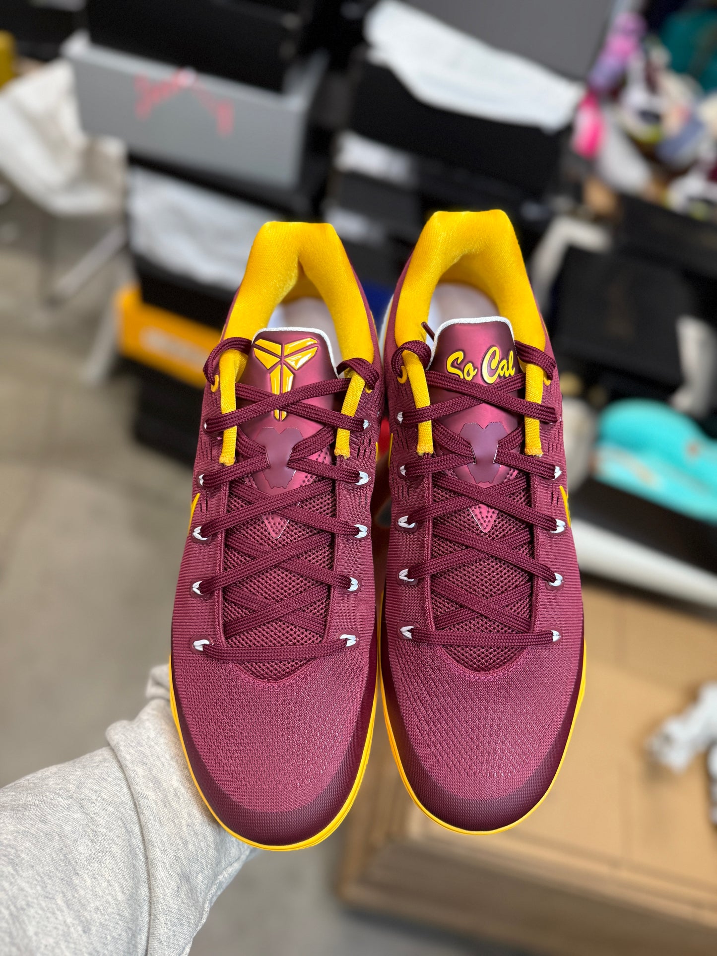 Kobe 9 USC PE (13.5)