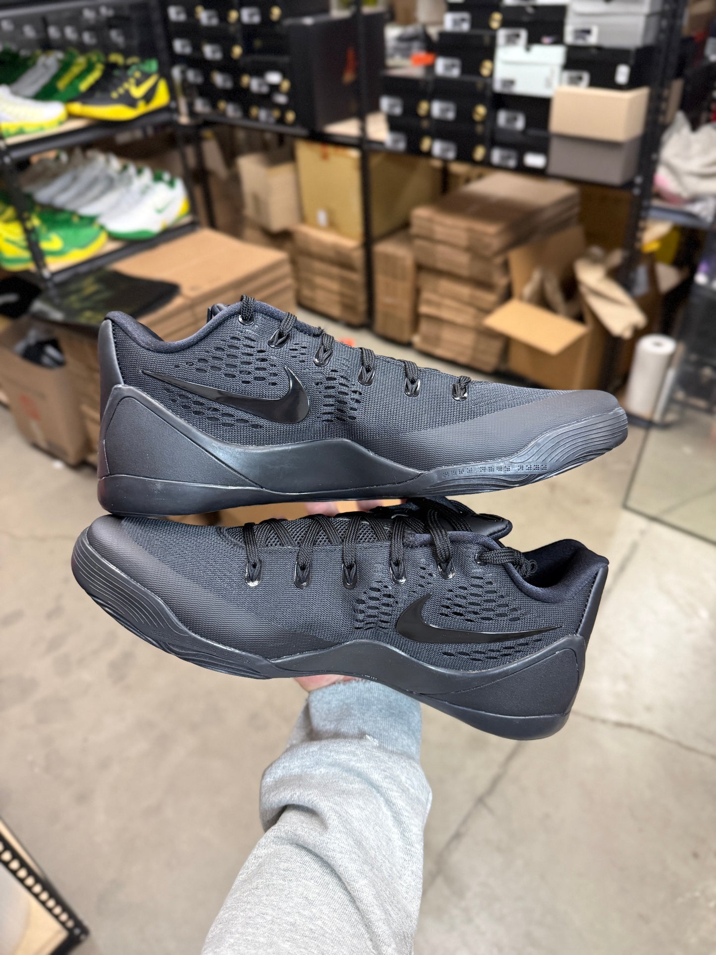 Kobe 9 Blackout TB (12.5)
