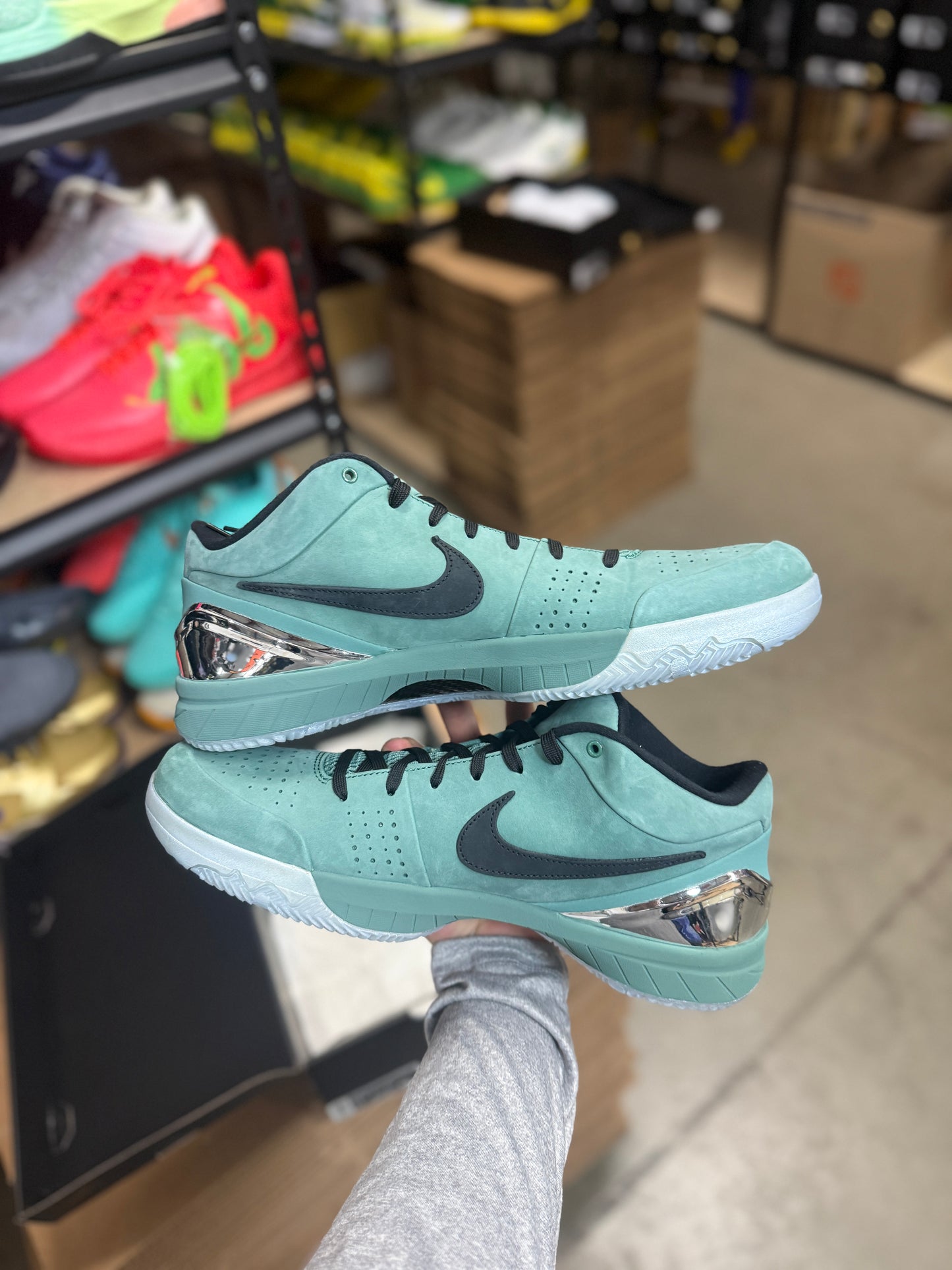 Kobe 4 Girl Dad (13.5)
