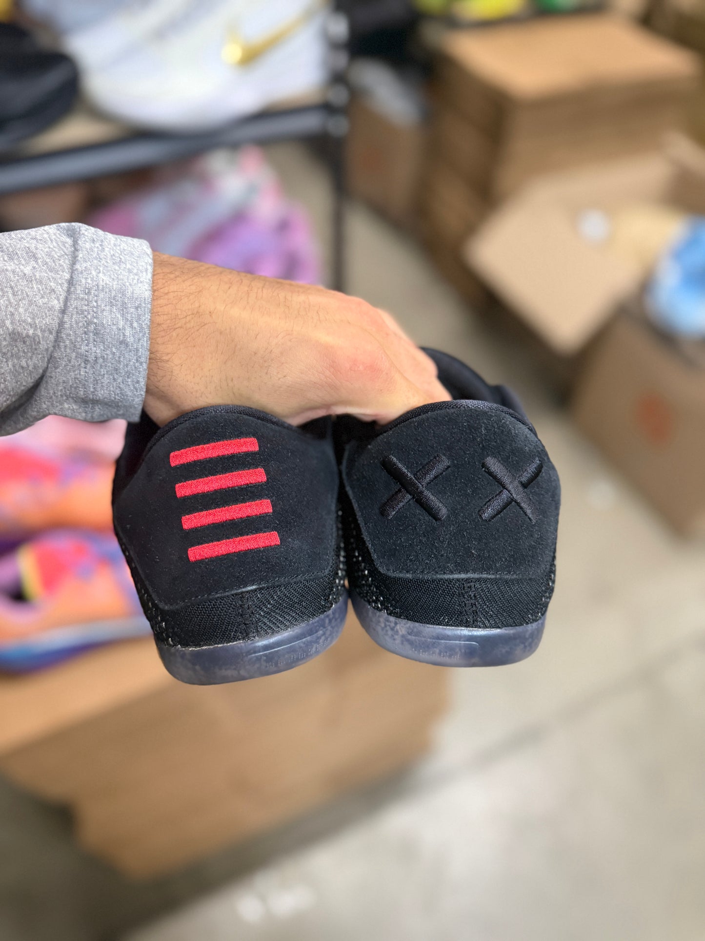 Kobe 11 Black Space (13)