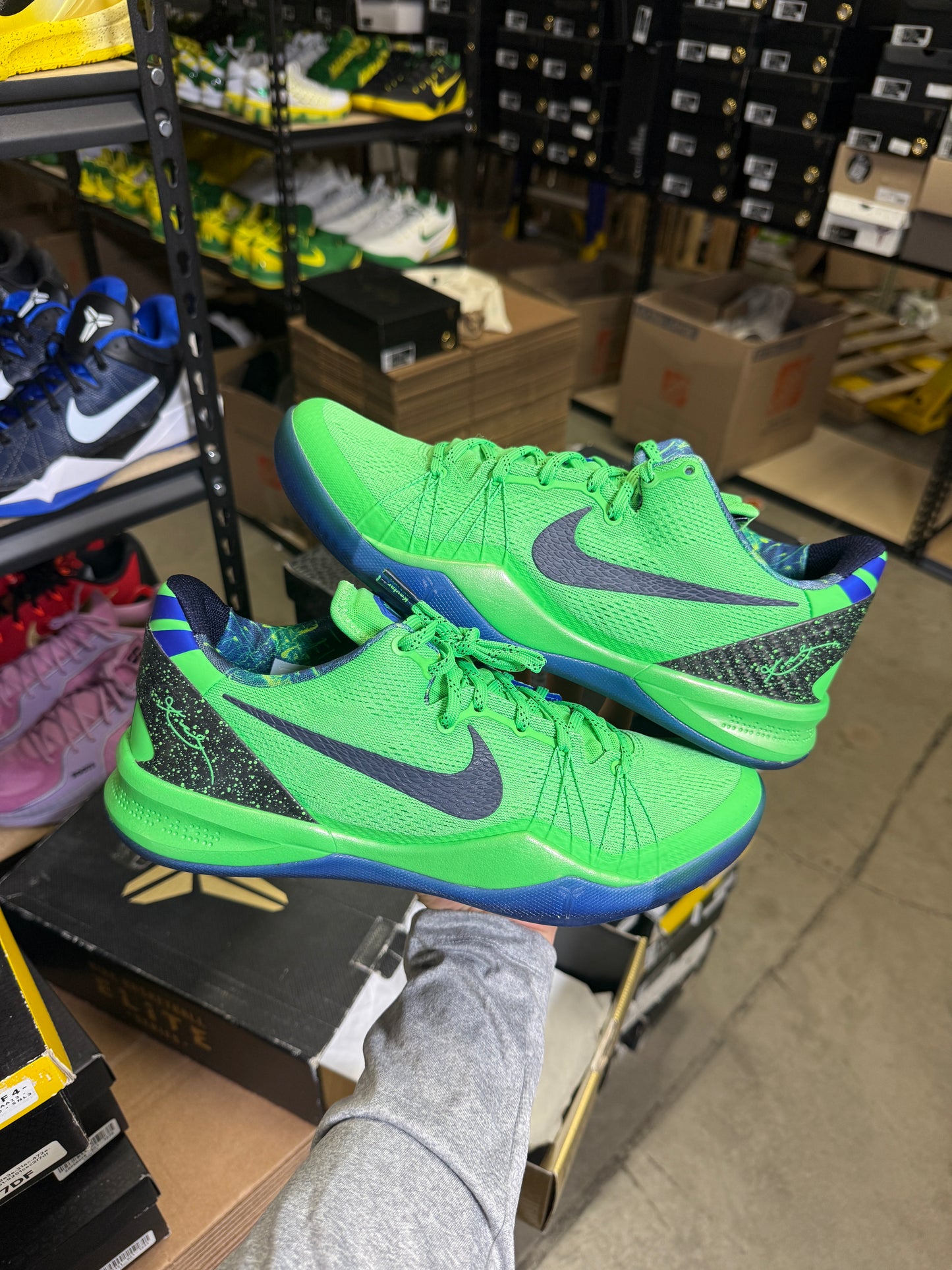 Kobe 8 Super Hero (10)