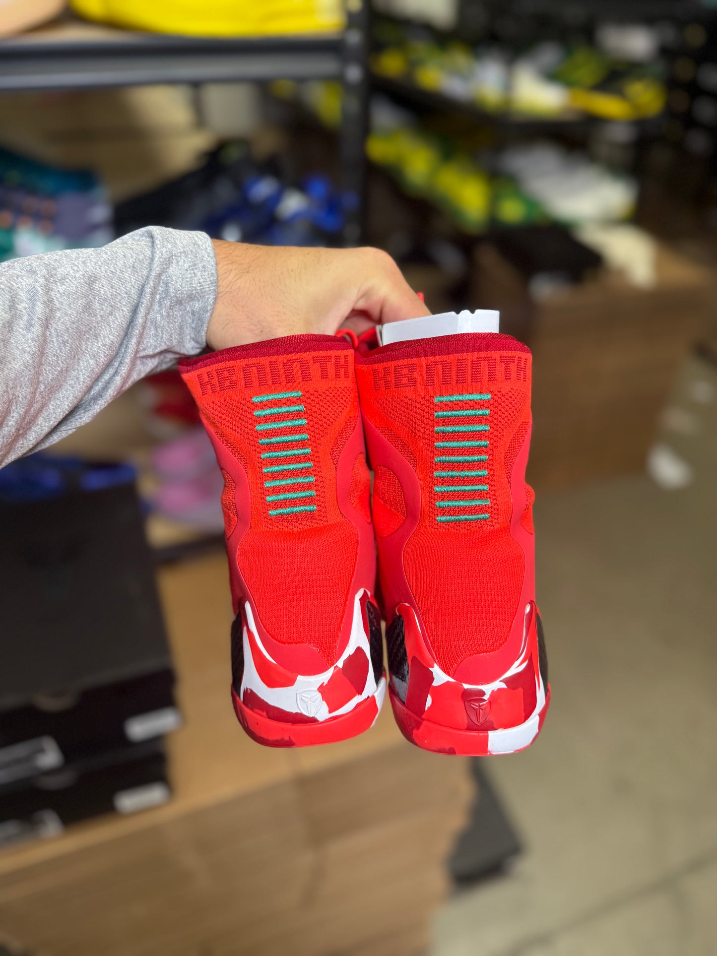 Kobe 10 Christmas (10)