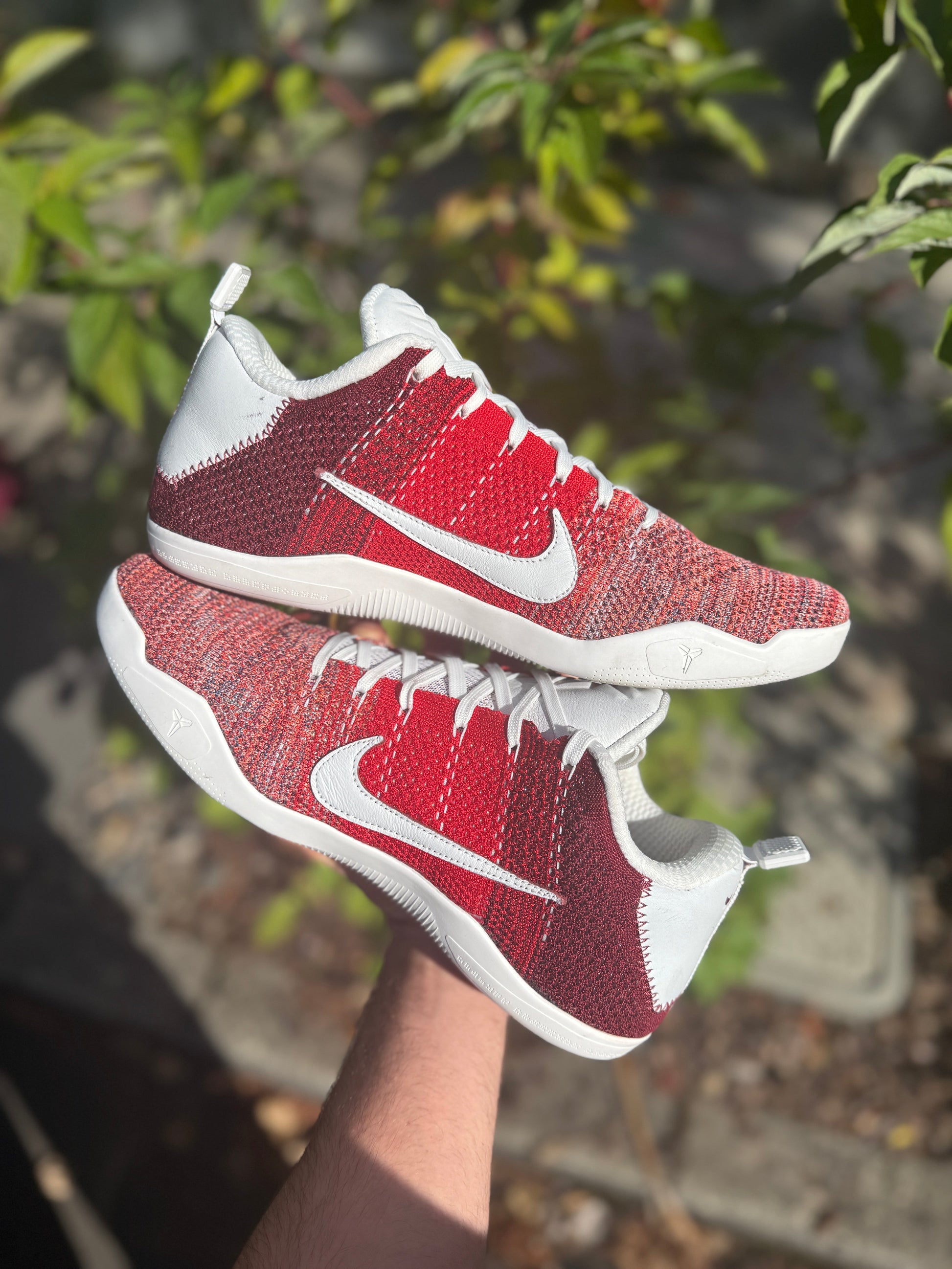 Red horse 11s (size 10)