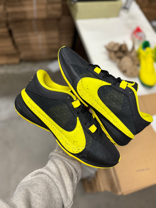 Freak 5 Oregon PE (size 9.5)