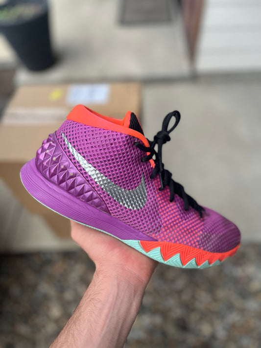 Kyrie Easter (size 11)