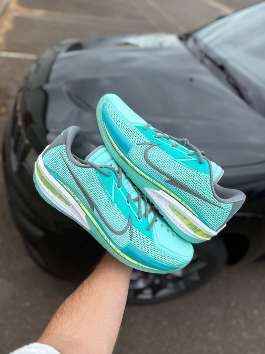 Gt cut 1 Sabrina Lonescu (size 18)