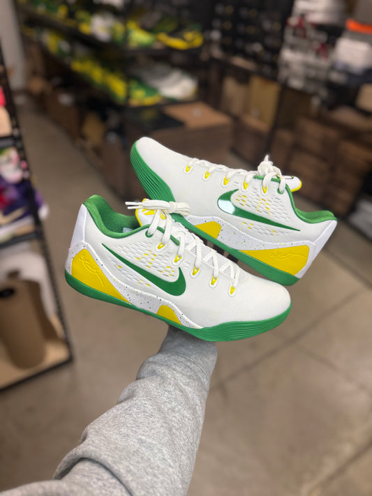 Kobe 9 Oregon PE (10.5)
