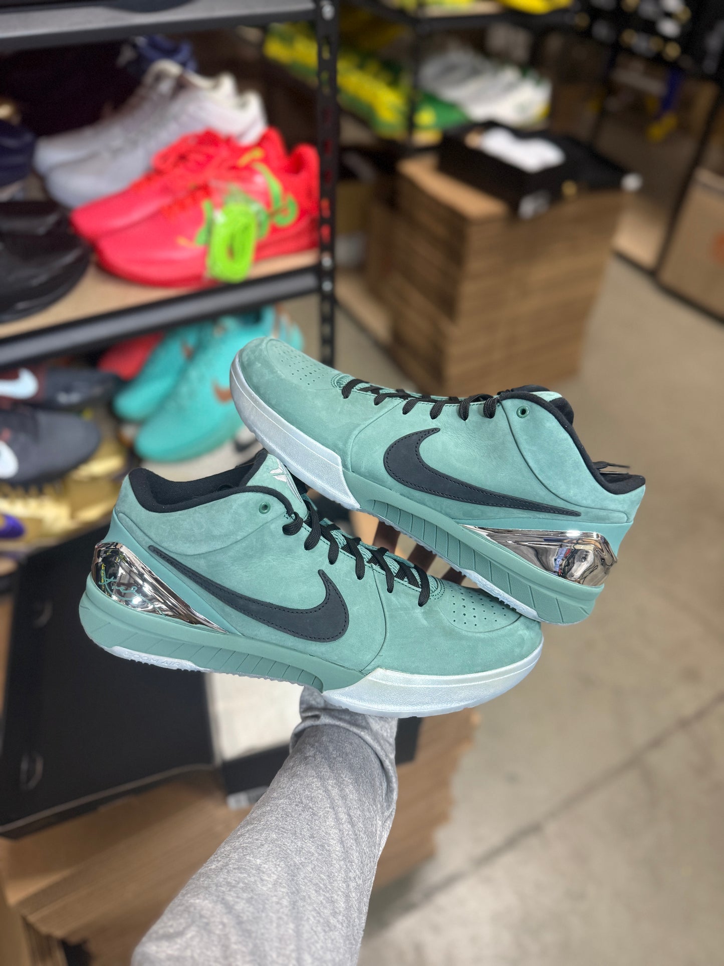 Kobe 4 Girl Dad (13.5)