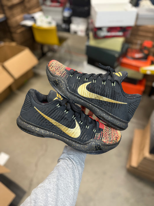 Kobe 10 Christmas (11.5)