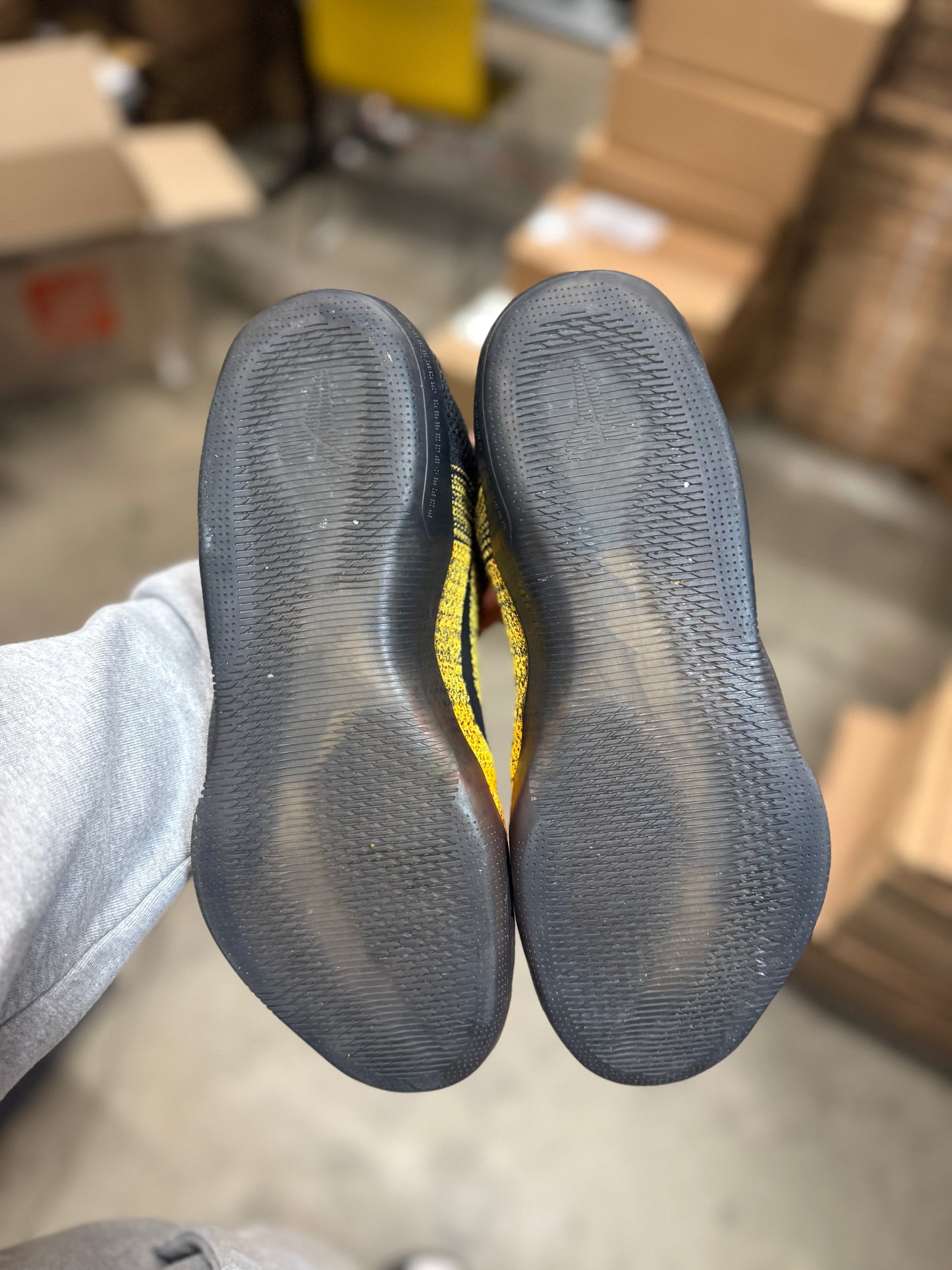 Kobe 11 Bruce Lee (9)