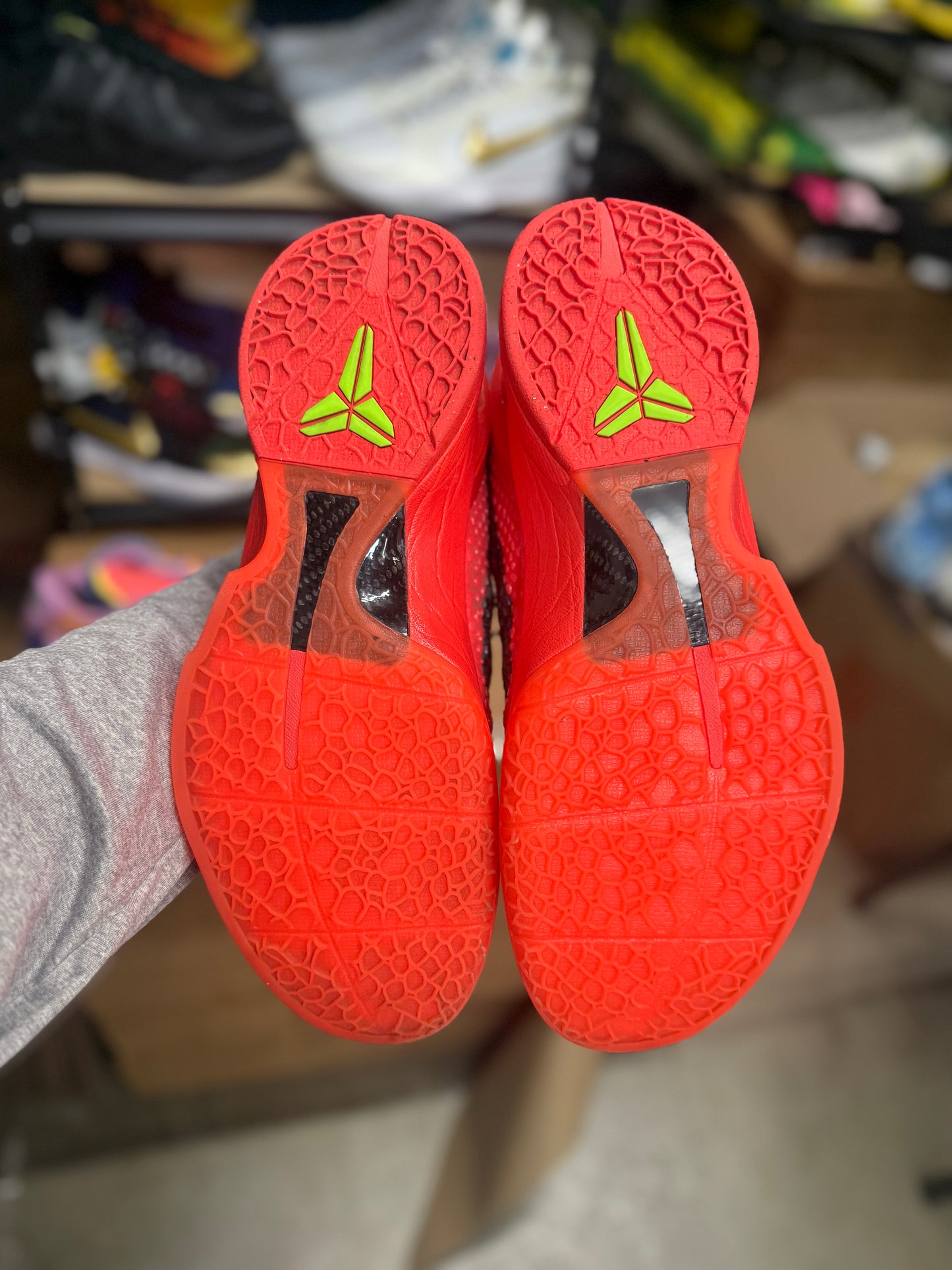 Kobe 6 Reverse Grinch (13)