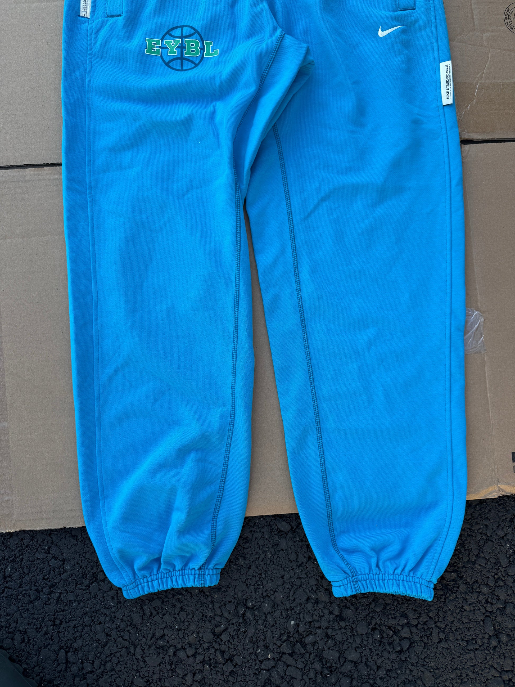 Eybl sweats (M /  XXL)