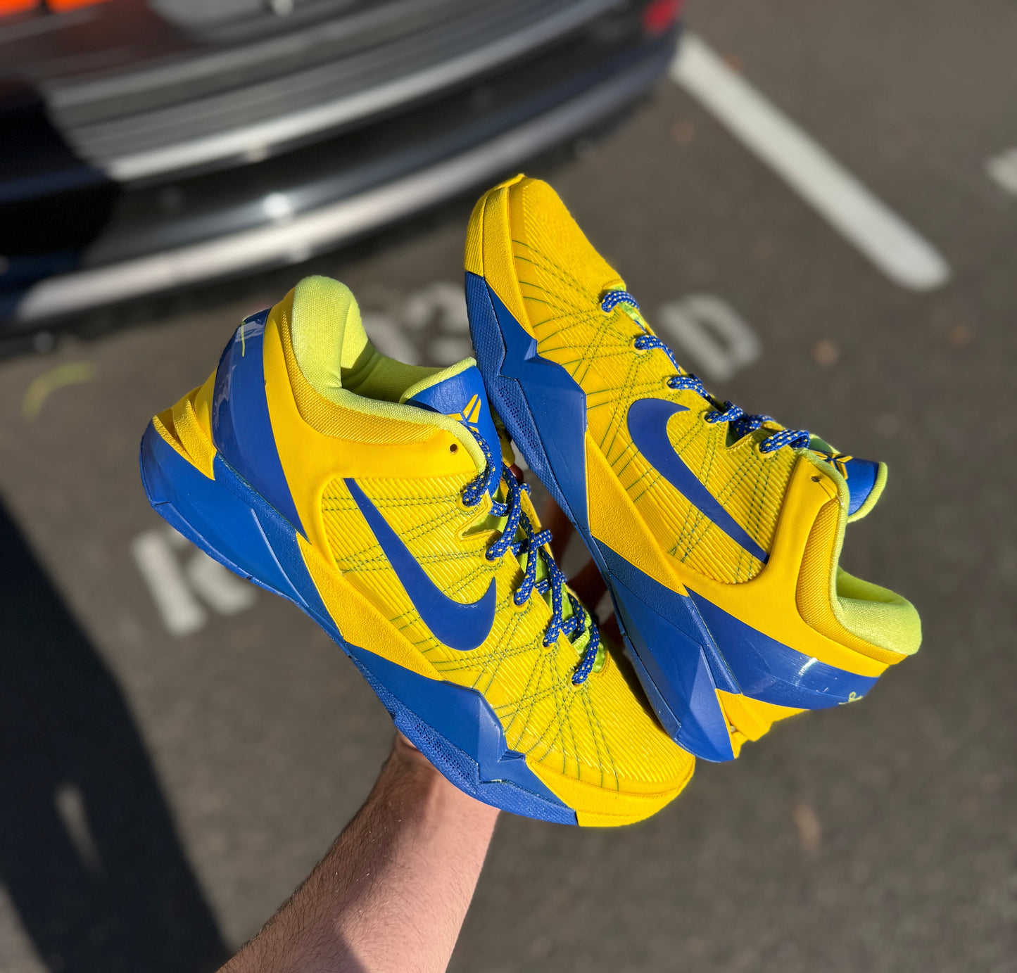 Kobe 7 Barcelona (size 9.5)
