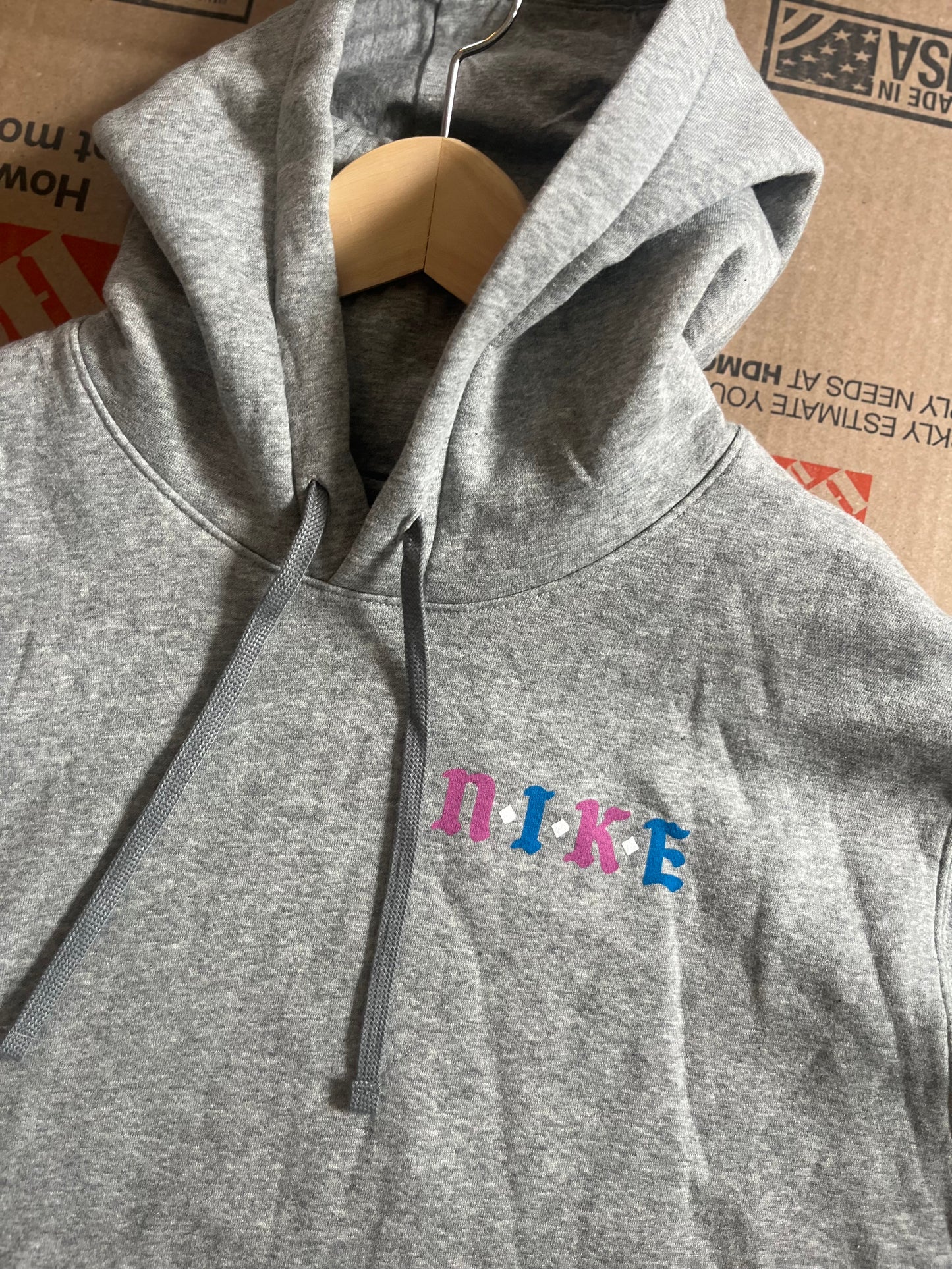 EYBL hoodie (XL)