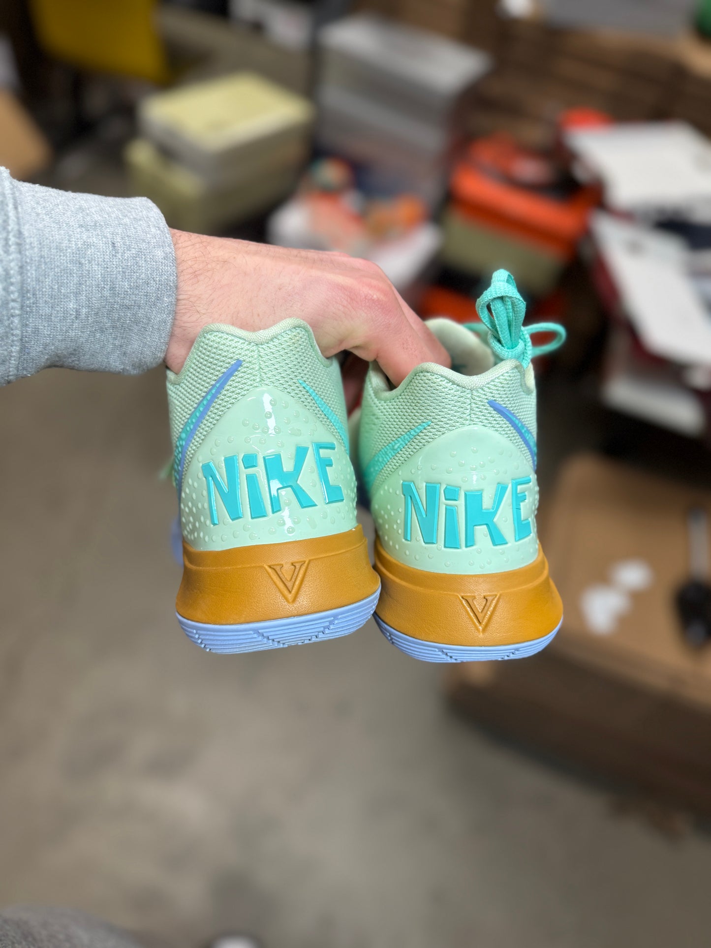 Kyrie Squidword (11)