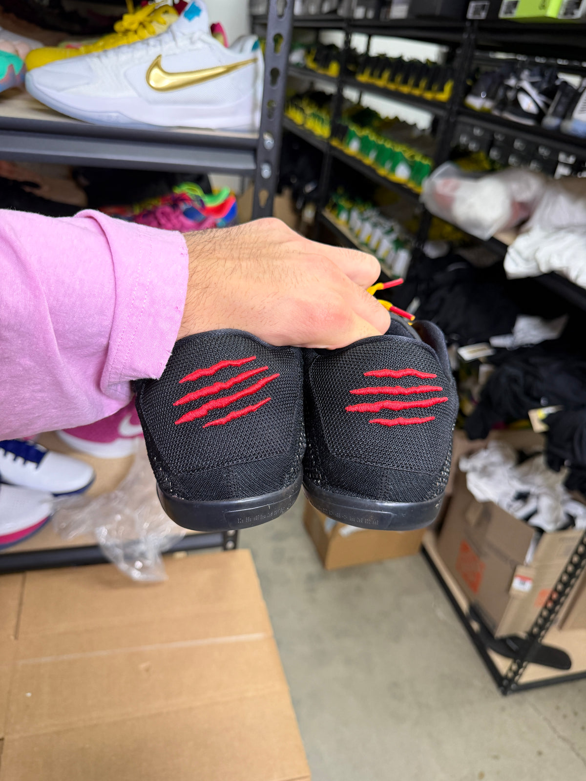 Kobe 11 Bruce Lee (13)