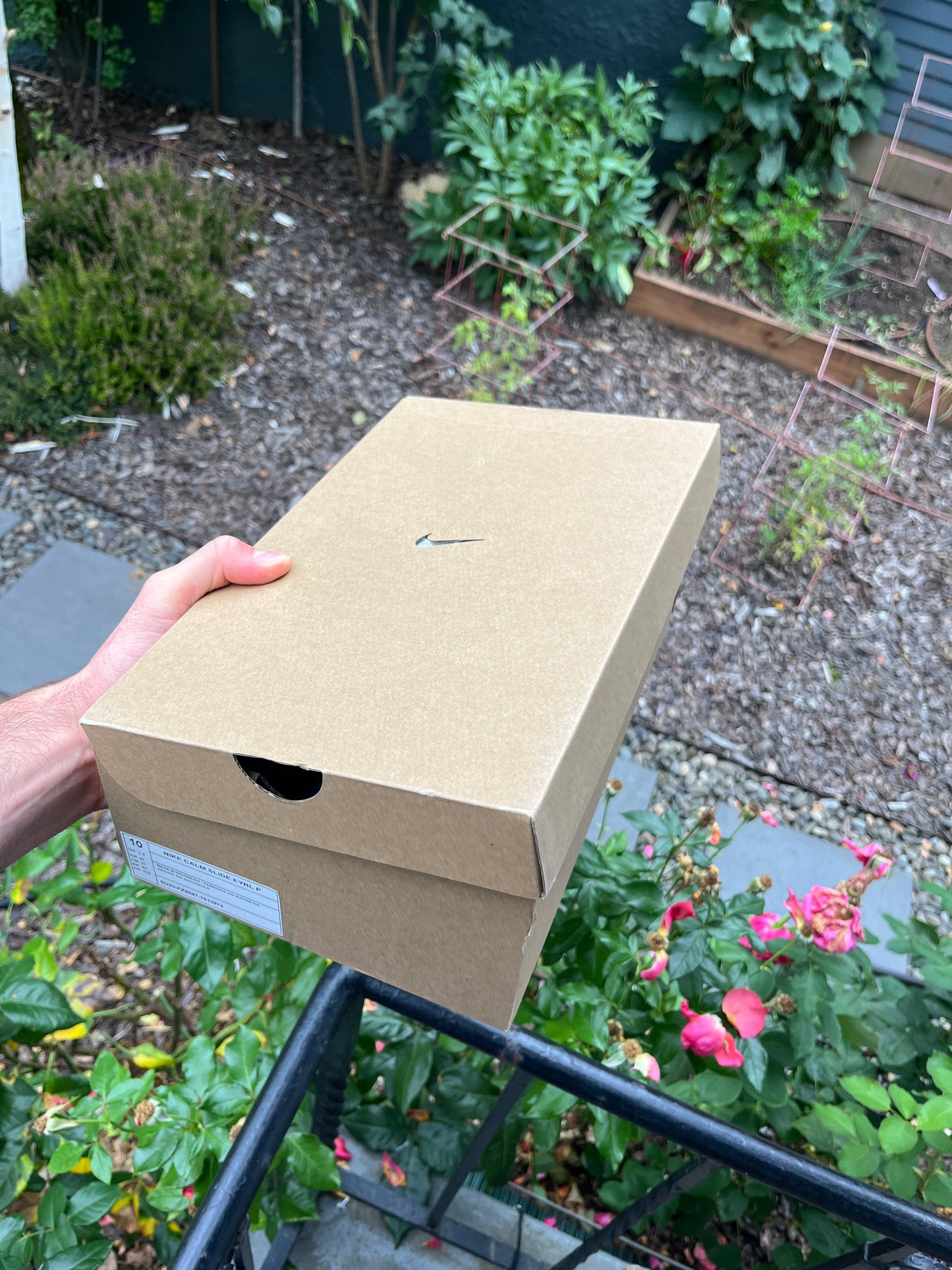 EYBL calm slide (8 / 10 / 11)