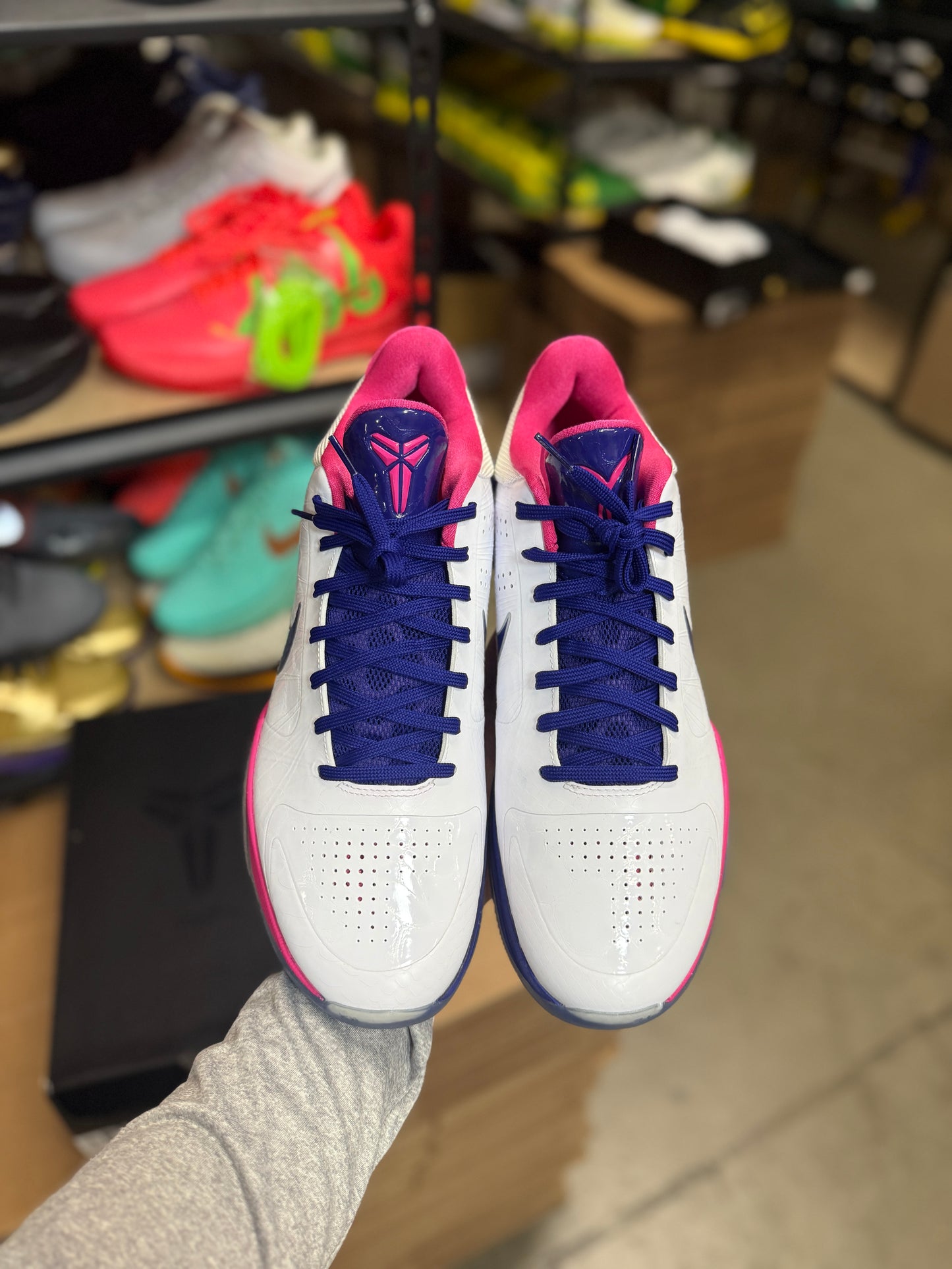 Kobe 5 Kay Yow (13.5)