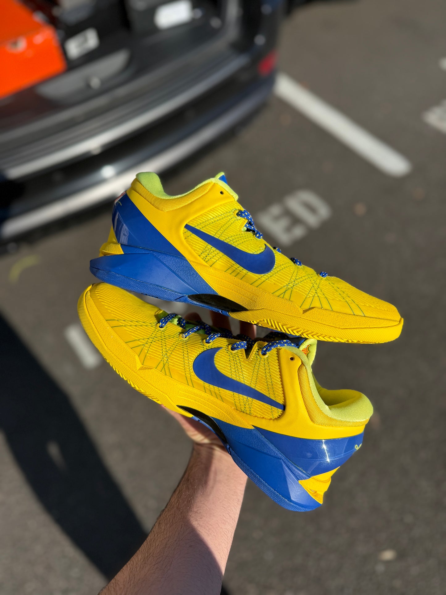 Kobe 7 Barcelona (size 9.5)