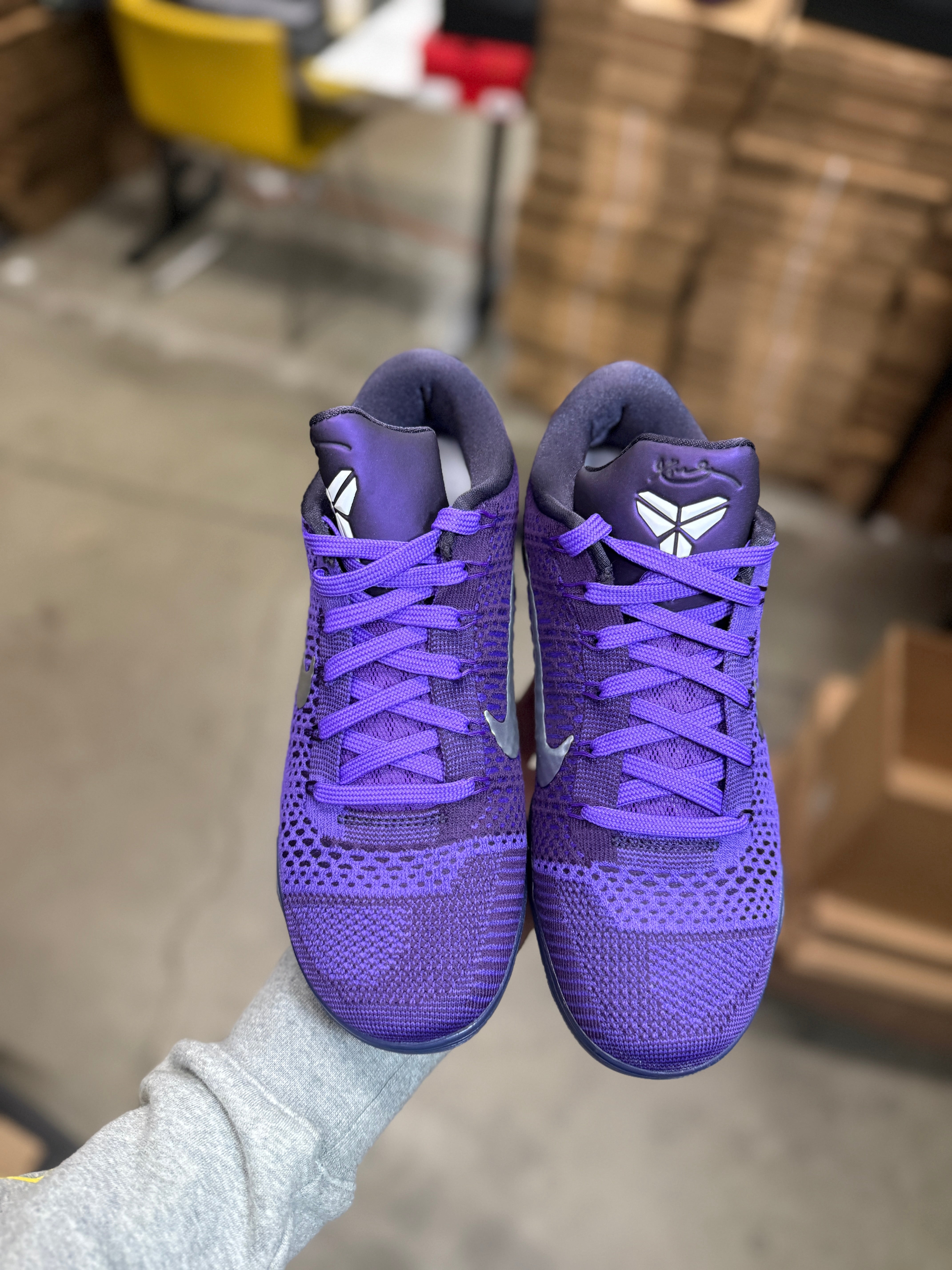Kobe 9 Moonwalker (8.5) – PDX Resell