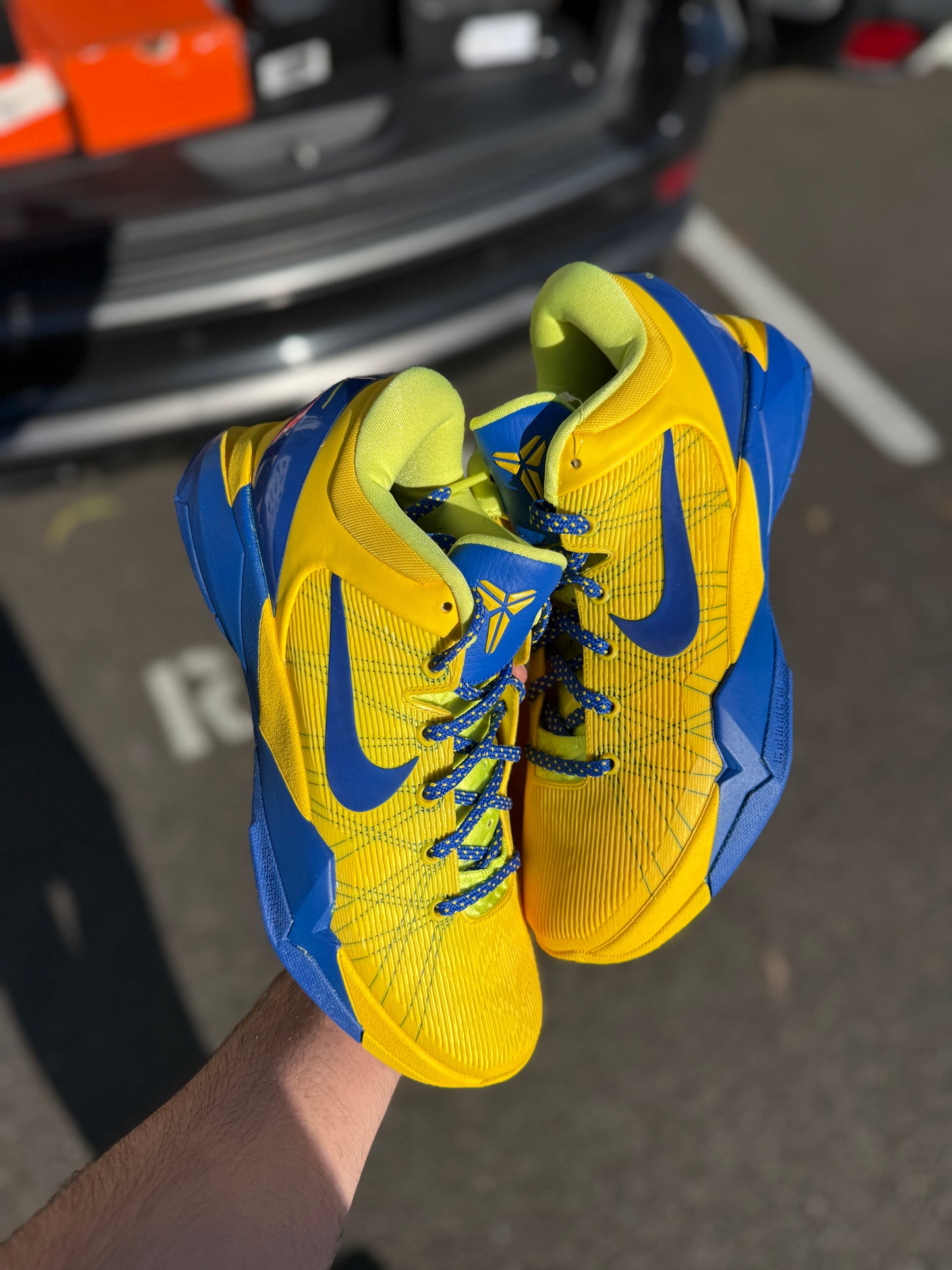 Kobe 7 Barcelona (size 9.5)