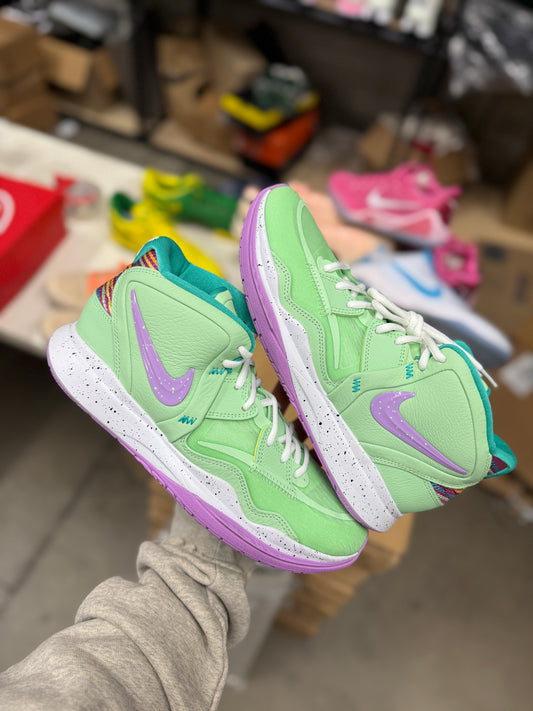 Kyrie Infinity Eybl